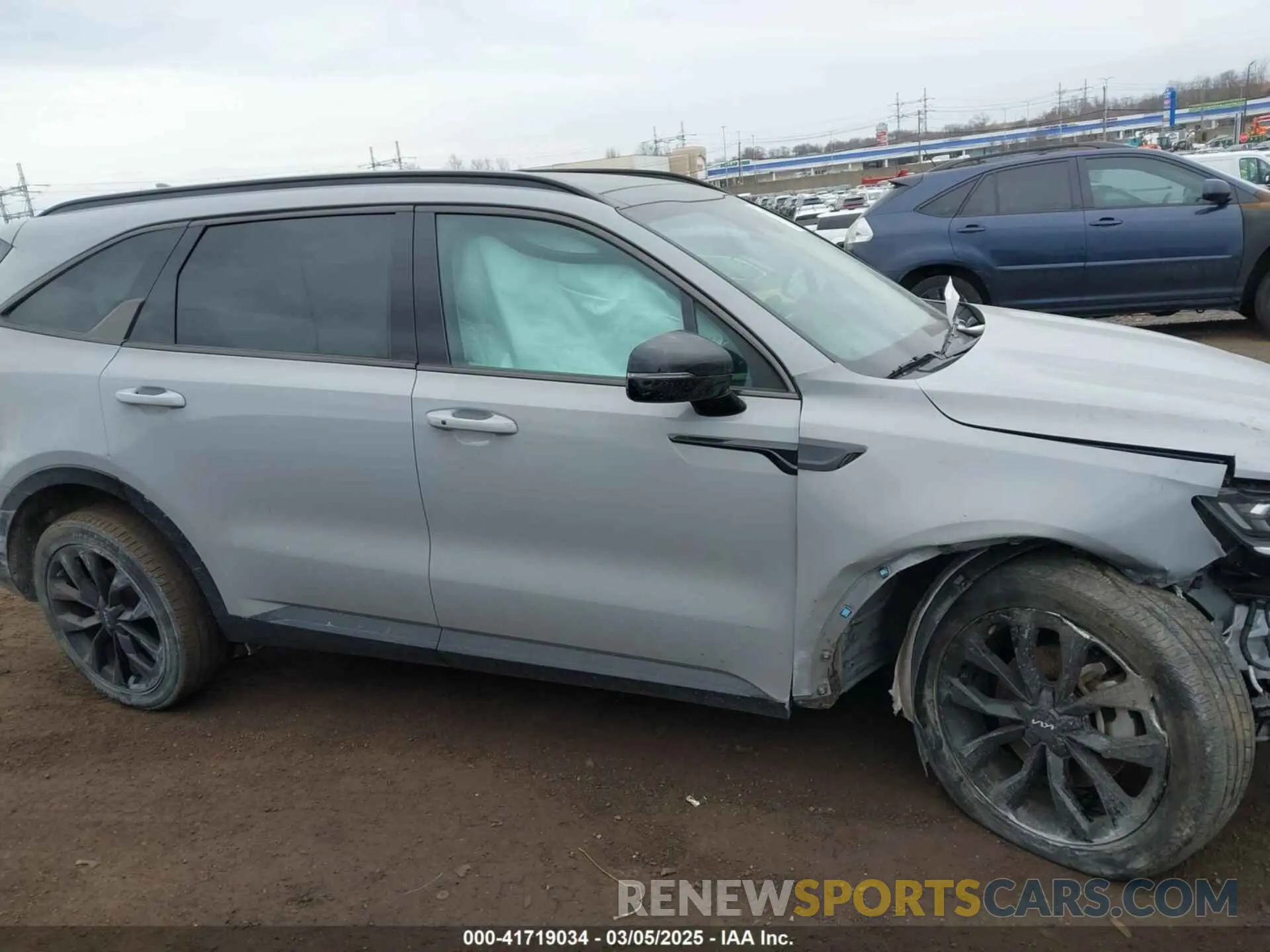 12 fotografías del automóvil dañado 5XYRKDLF3NG160853 KIA SORENTO 2022