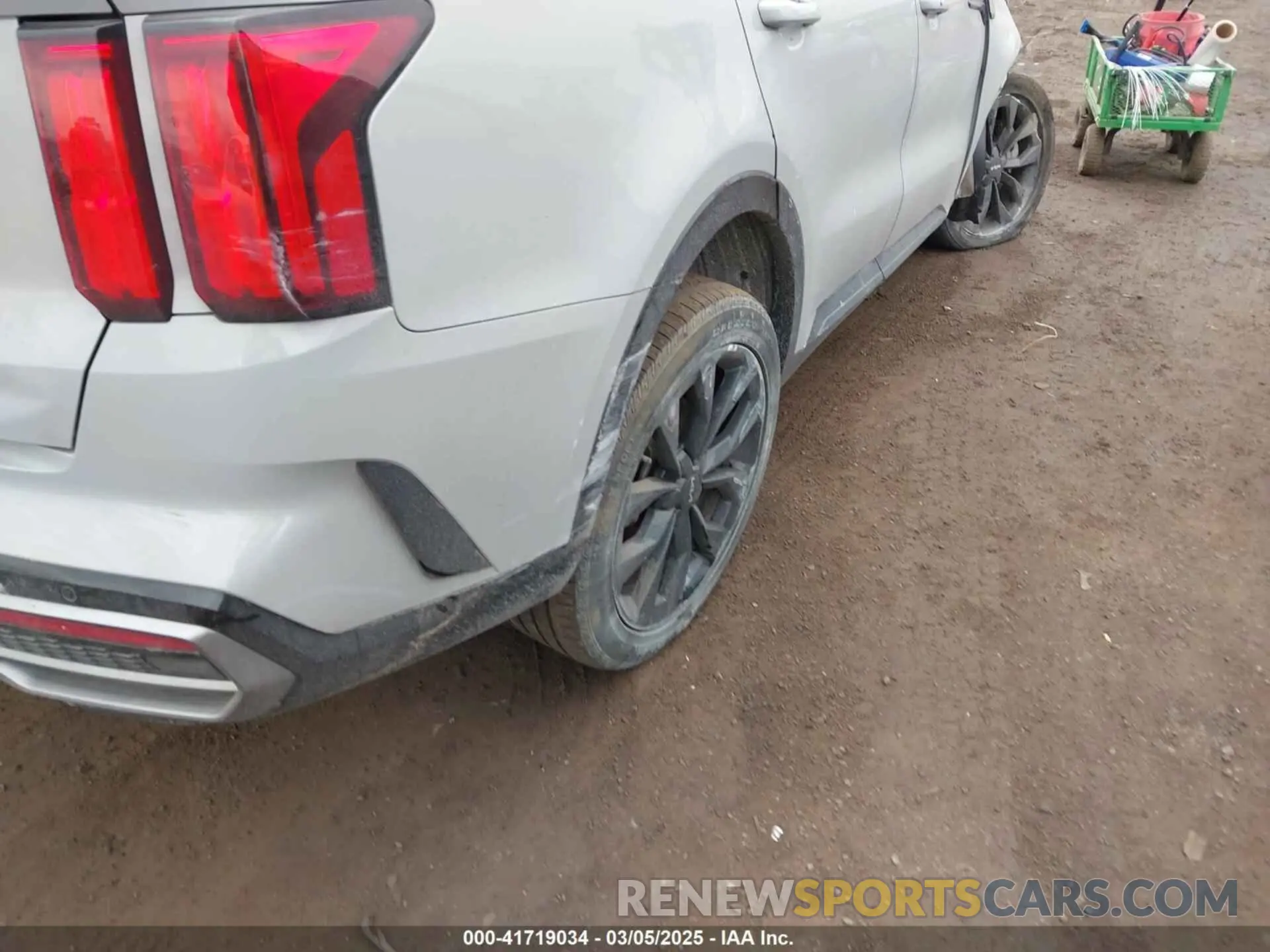 18 fotografías del automóvil dañado 5XYRKDLF3NG160853 KIA SORENTO 2022