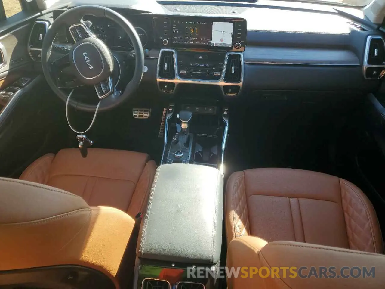 8 fotografías del automóvil dañado 5XYRKDLF4NG092935 KIA SORENTO 2022