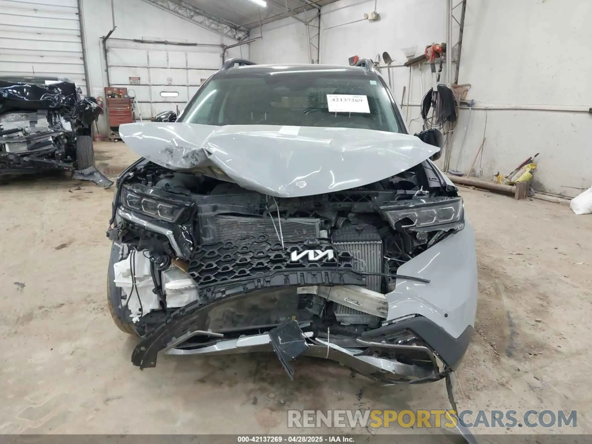 12 fotografías del automóvil dañado 5XYRKDLF6NG106303 KIA SORENTO 2022