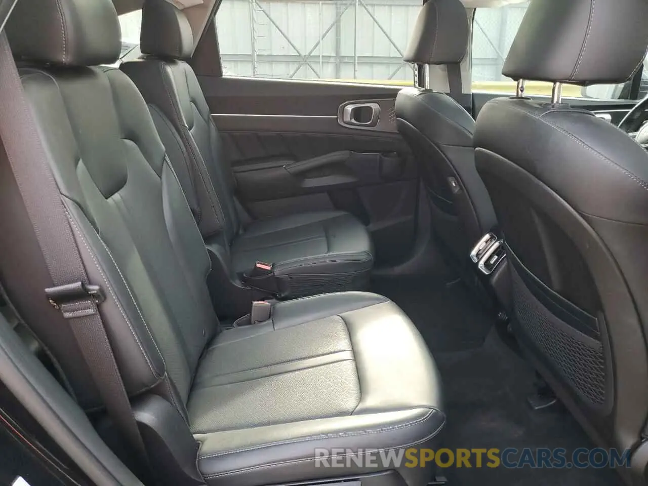 11 fotografías del automóvil dañado 5XYRKDLF6NG115499 KIA SORENTO 2022