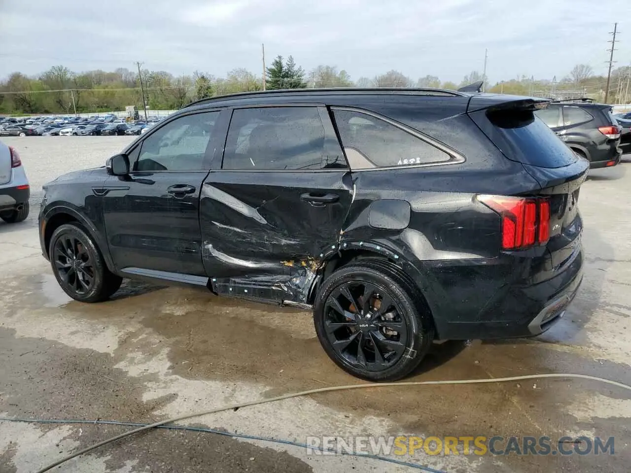 2 fotografías del automóvil dañado 5XYRKDLF6NG115499 KIA SORENTO 2022