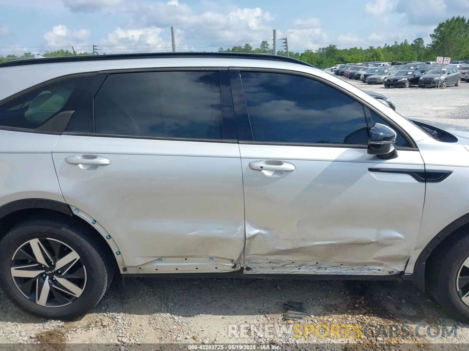 13 fotografías del automóvil dañado 5XYRL4LC0NG087721 KIA SORENTO 2022