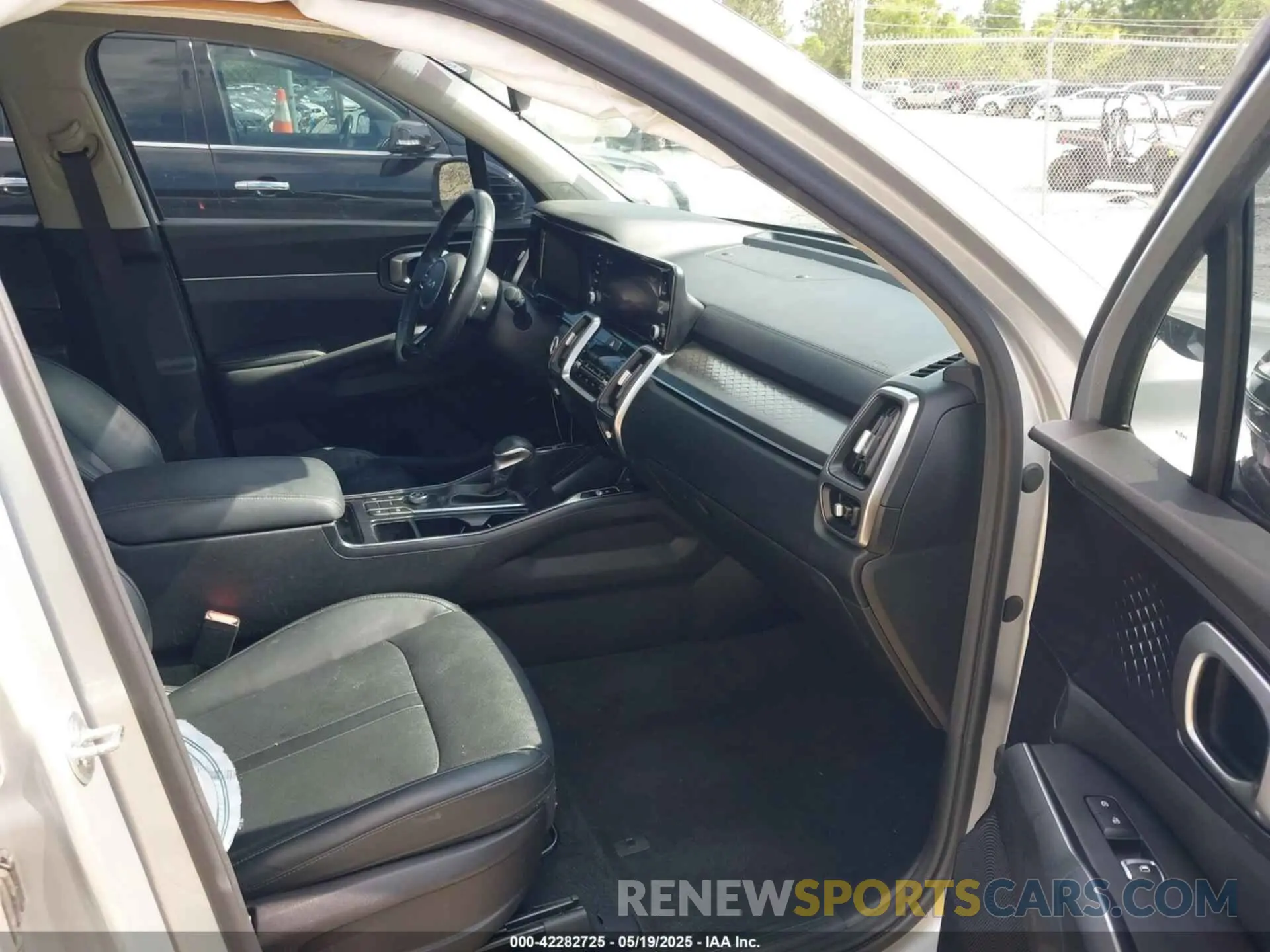 5 fotografías del automóvil dañado 5XYRL4LC0NG087721 KIA SORENTO 2022