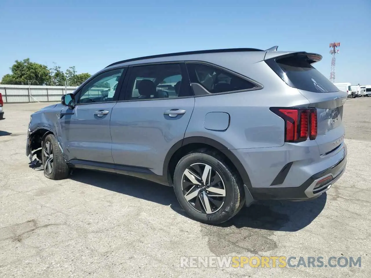2 fotografías del automóvil dañado 5XYRL4LC3NG108786 KIA SORENTO 2022