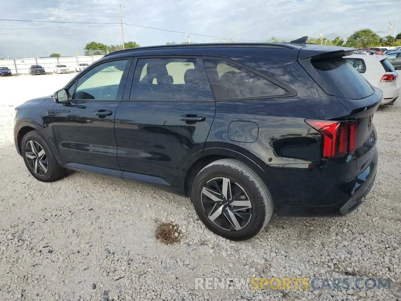 2 fotografías del automóvil dañado 5XYRL4LC4NG124821 KIA SORENTO 2022