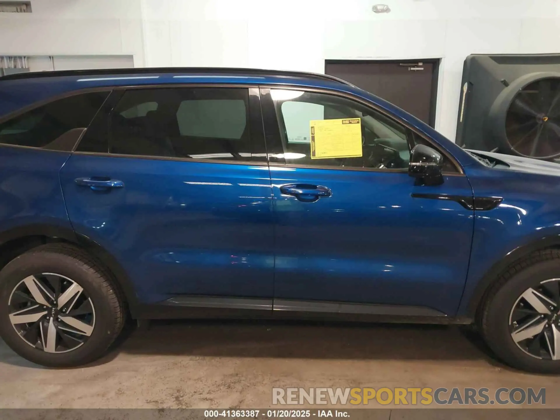 13 fotografías del automóvil dañado 5XYRL4LC7NG137773 KIA SORENTO 2022