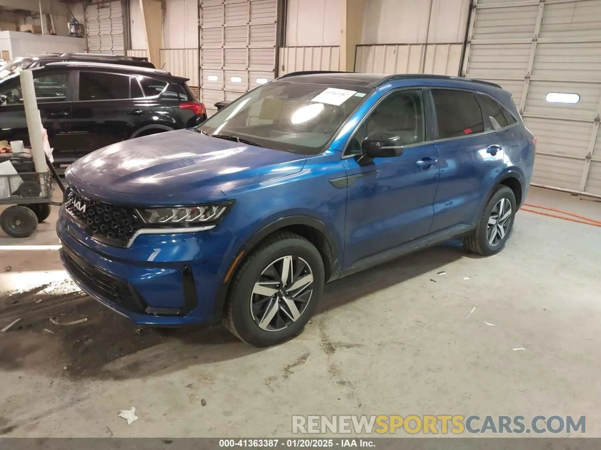 2 fotografías del automóvil dañado 5XYRL4LC7NG137773 KIA SORENTO 2022
