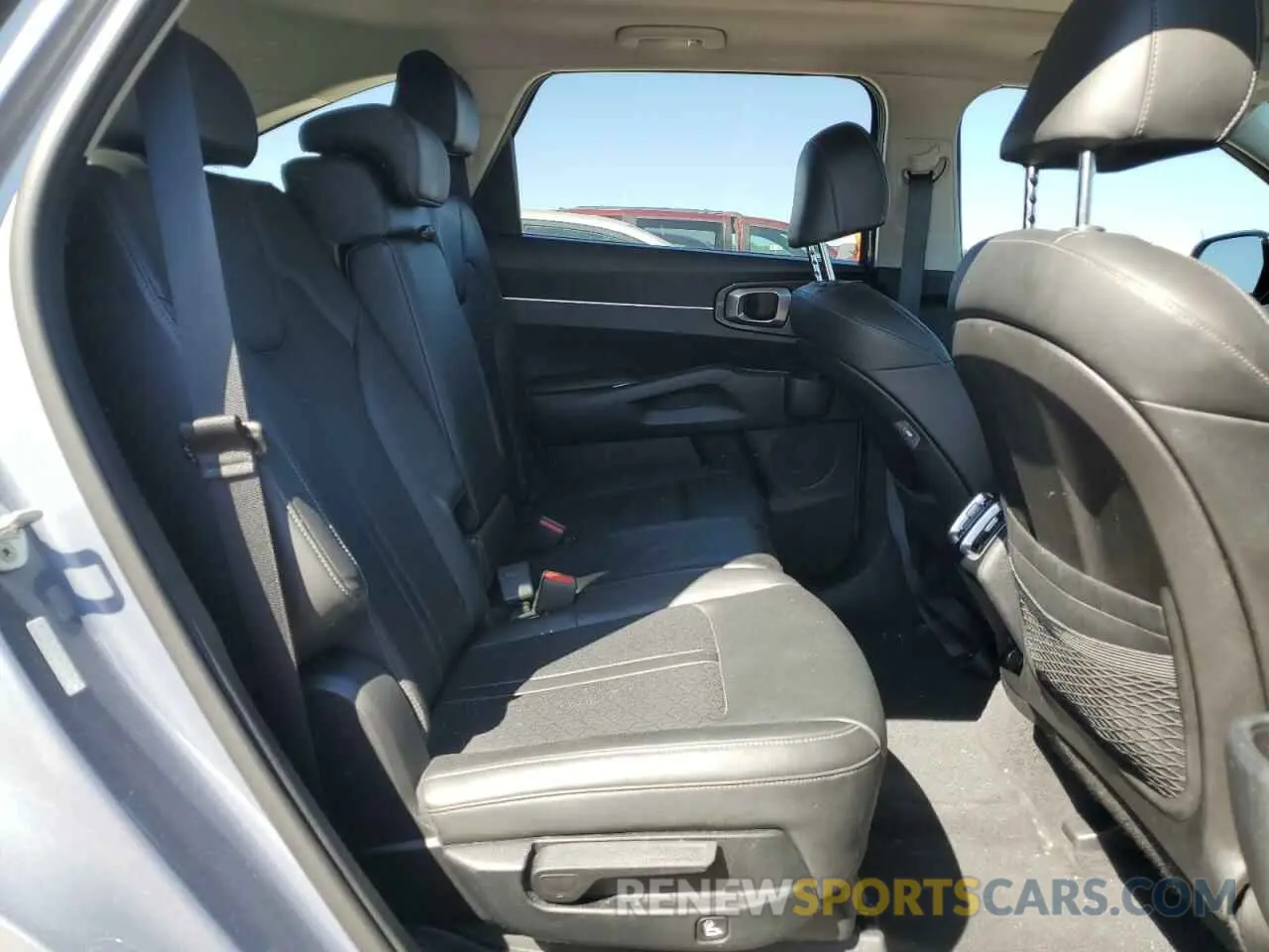 11 fotografías del automóvil dañado 5XYRL4LC8NG155697 KIA SORENTO 2022