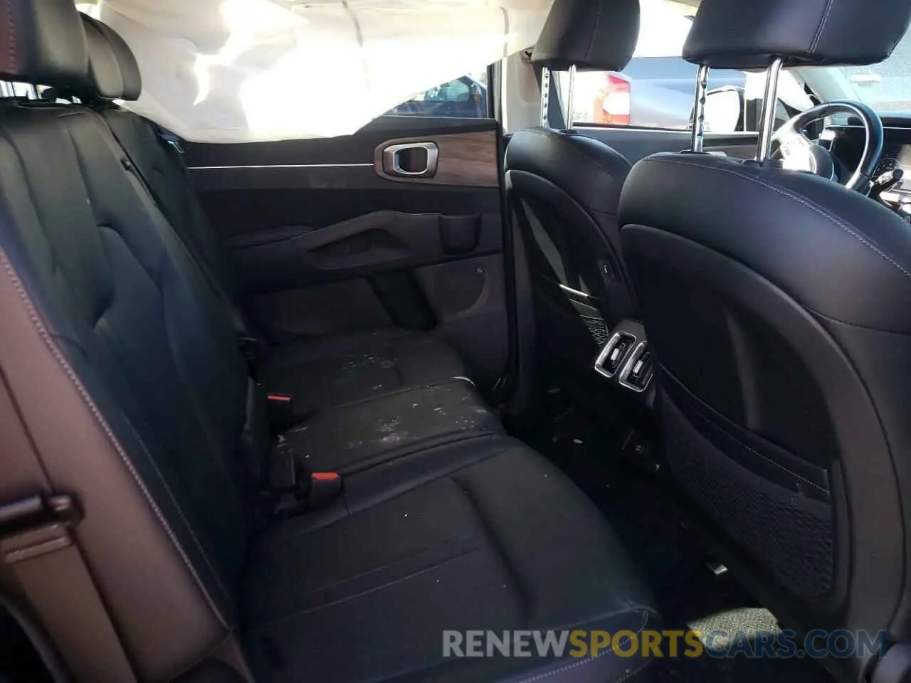 11 fotografías del automóvil dañado 5XYRLDLCXNG118456 KIA SORENTO 2022