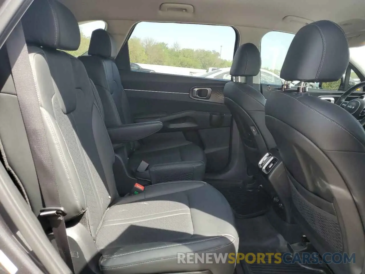 11 fotografías del automóvil dañado KNDRGDLG4N5081498 KIA SORENTO 2022