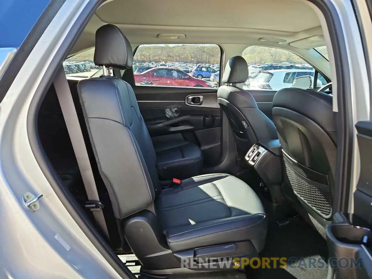 11 fotografías del automóvil dañado KNDRJDLH8N5077982 KIA SORENTO 2022