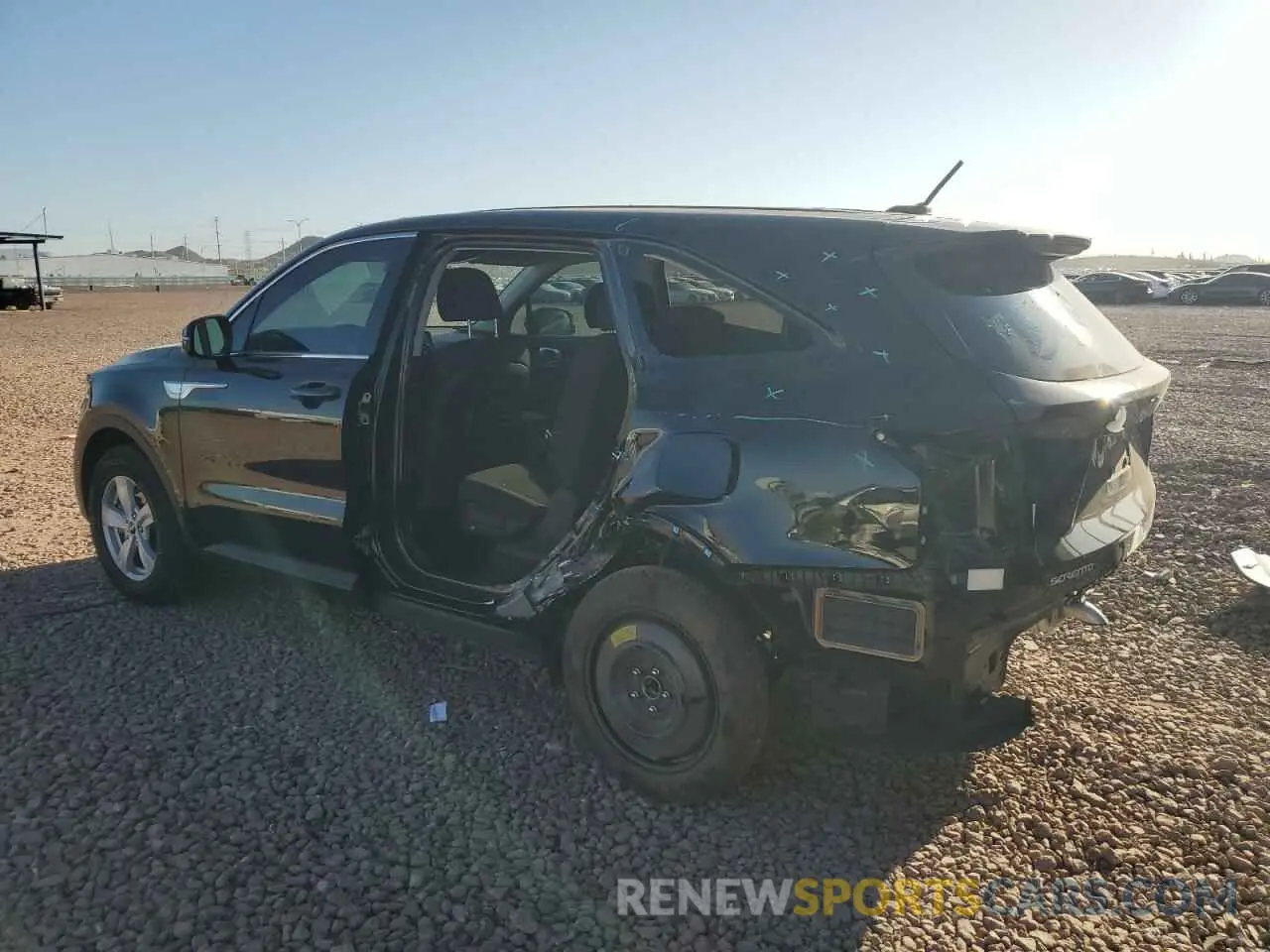 2 fotografías del automóvil dañado 5XYRG4LC4PG248448 KIA SORENTO 2023