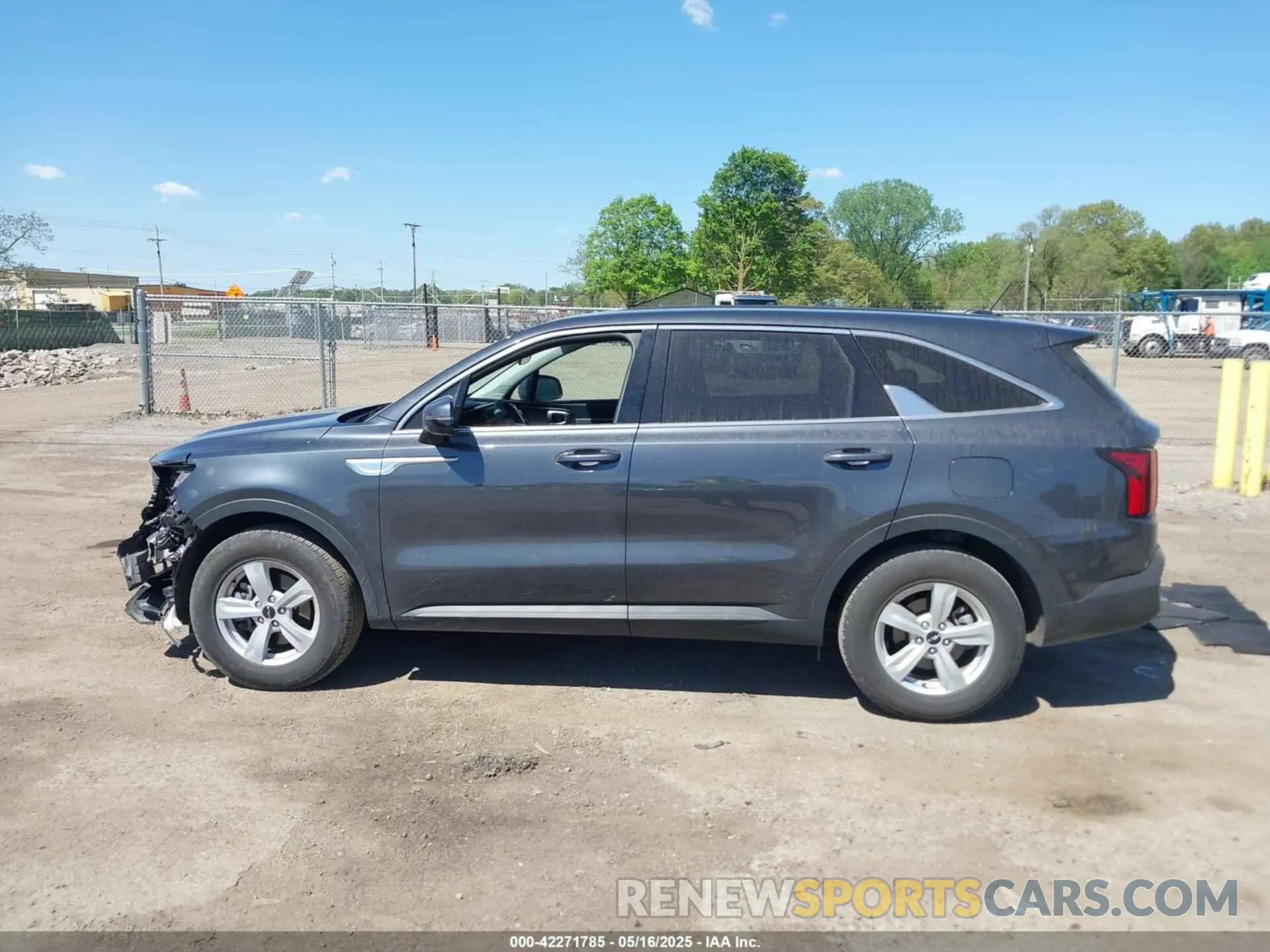 15 fotografías del automóvil dañado 5XYRG4LC5PG245624 KIA SORENTO 2023