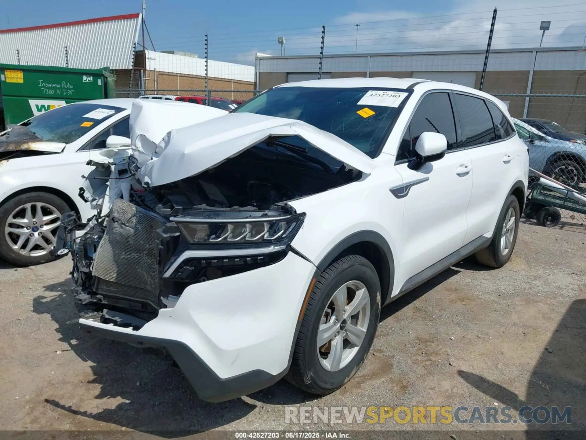 2 fotografías del automóvil dañado 5XYRG4LC8PG192496 KIA SORENTO 2023