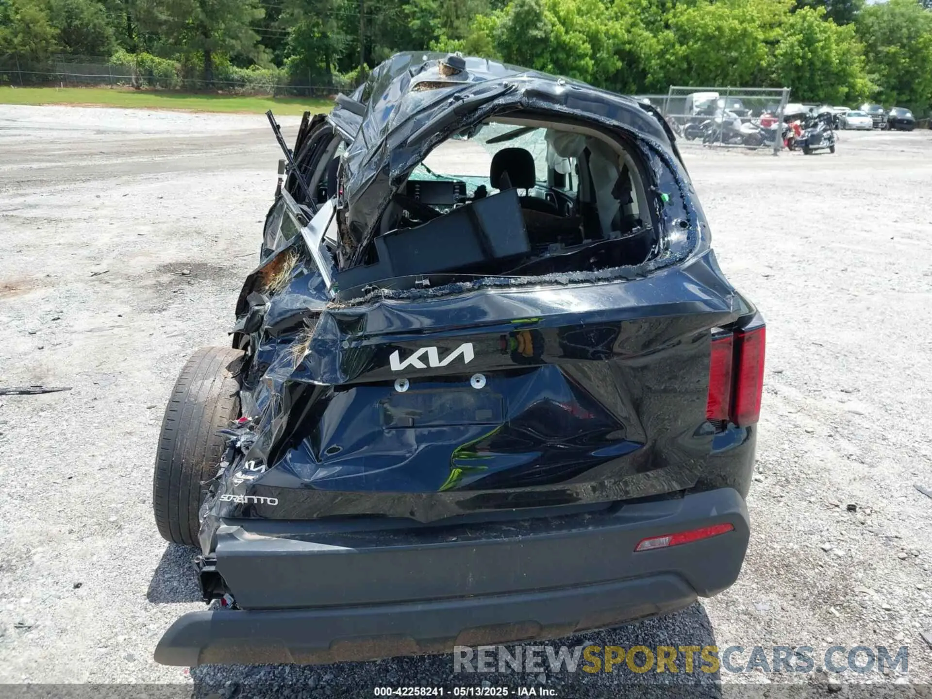 16 fotografías del automóvil dañado 5XYRG4LC8PG240742 KIA SORENTO 2023
