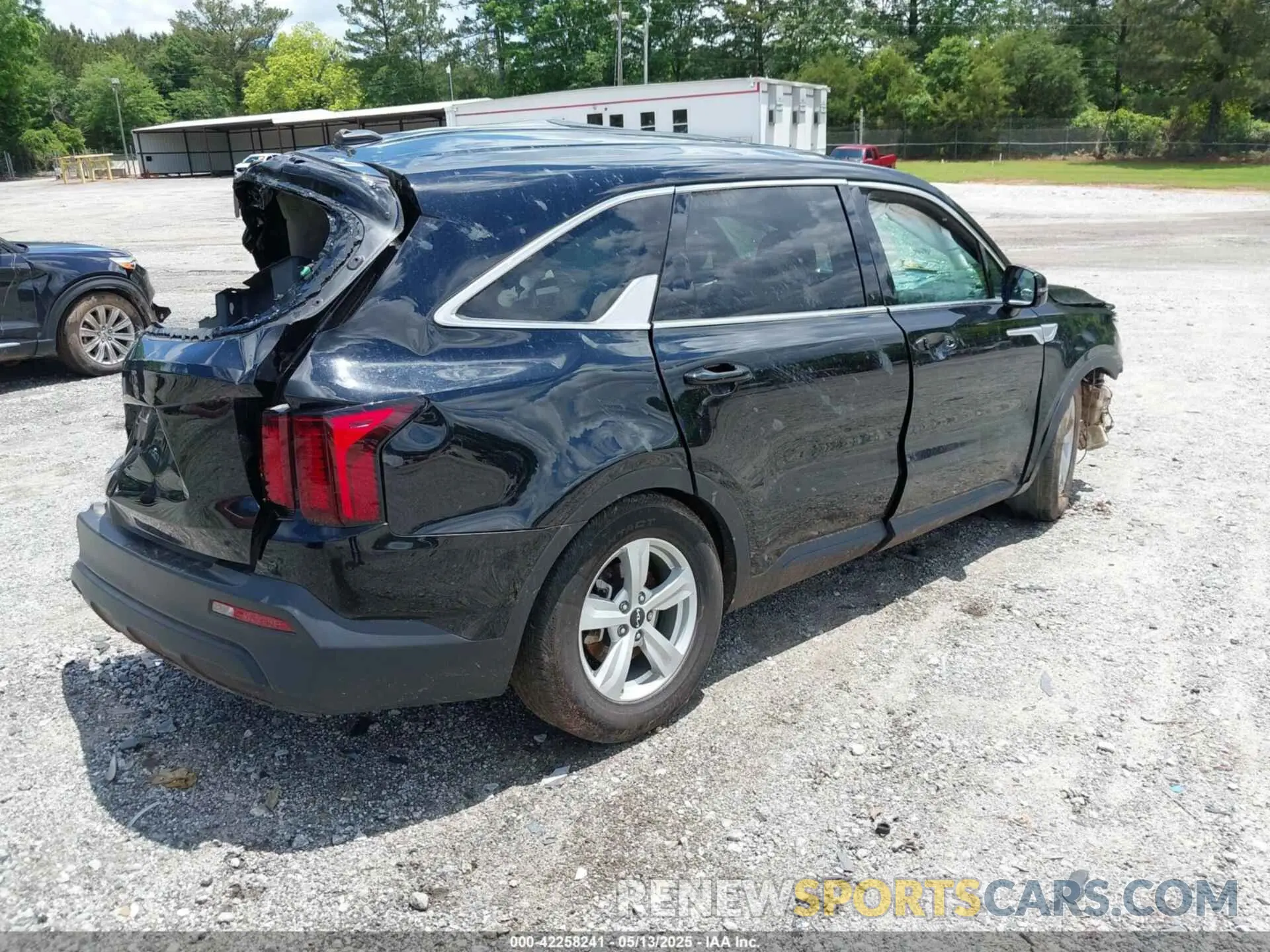 4 fotografías del automóvil dañado 5XYRG4LC8PG240742 KIA SORENTO 2023