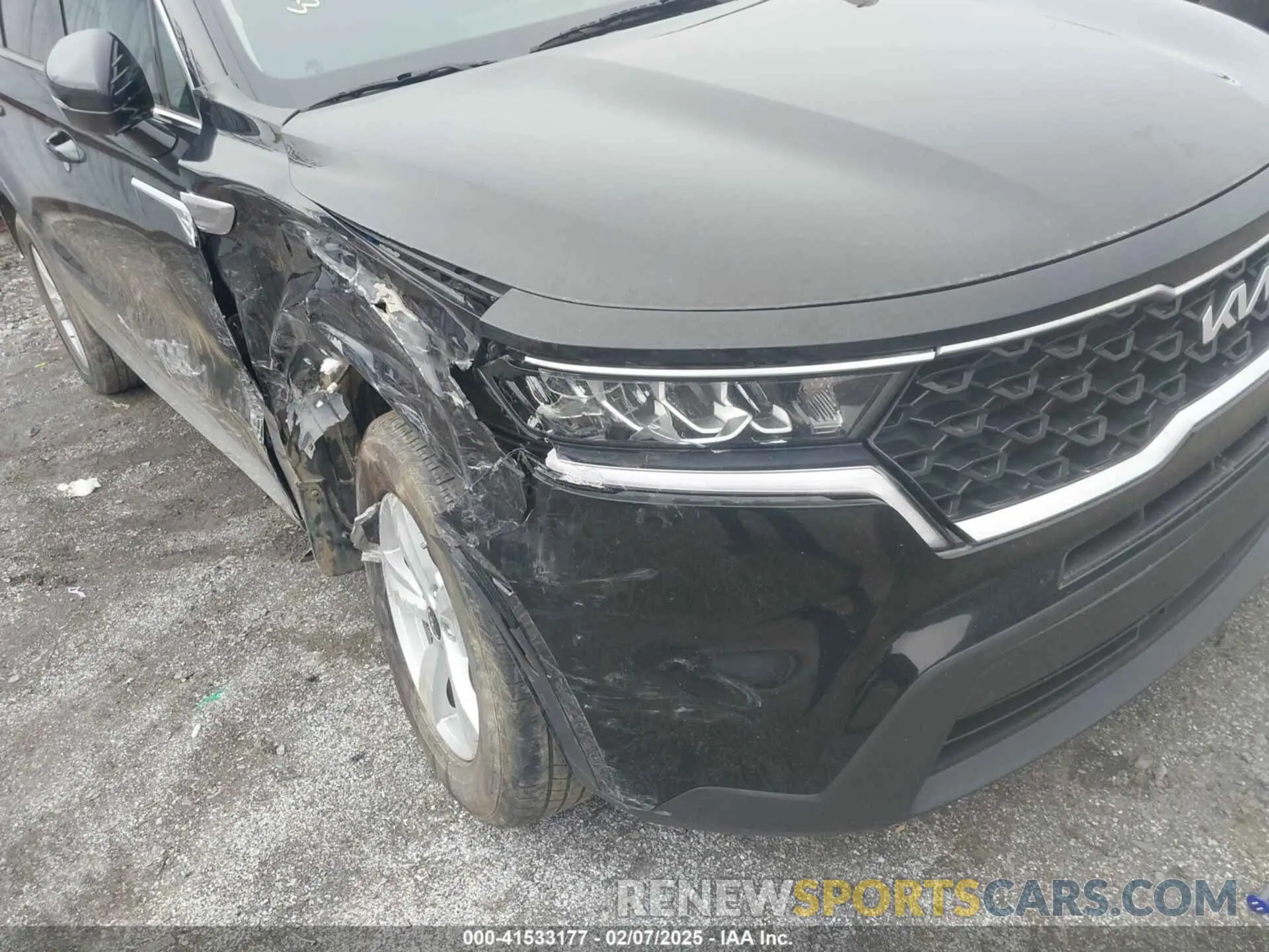 17 fotografías del automóvil dañado 5XYRG4LC9PG190174 KIA SORENTO 2023