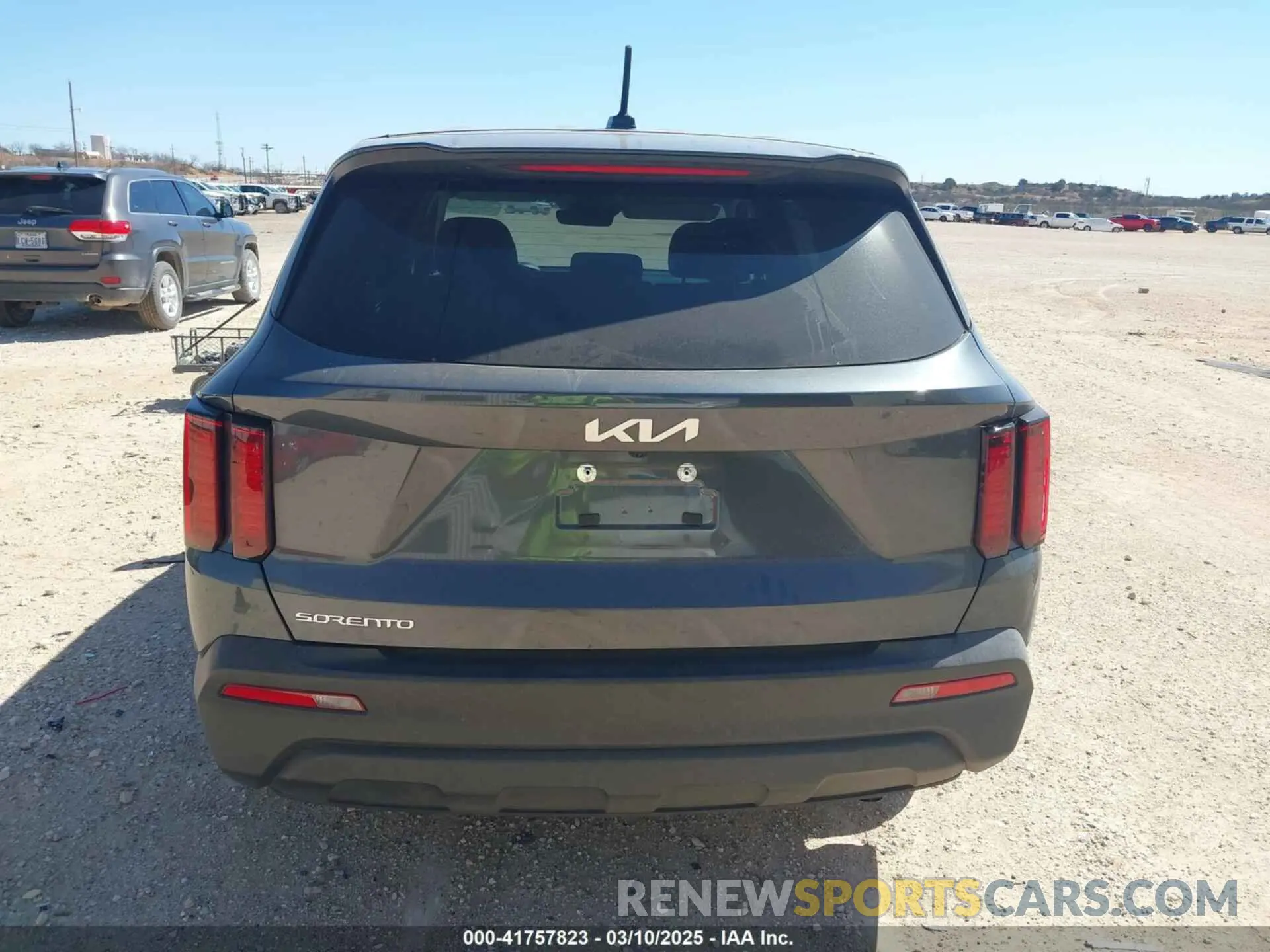 16 fotografías del automóvil dañado 5XYRG4LC9PG202159 KIA SORENTO 2023