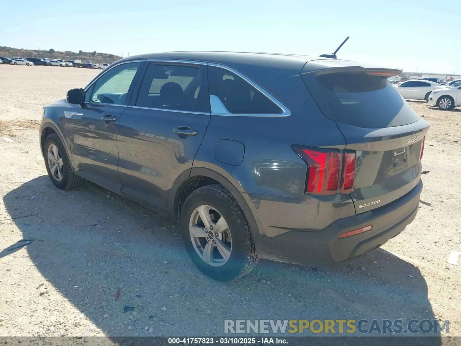 3 fotografías del automóvil dañado 5XYRG4LC9PG202159 KIA SORENTO 2023