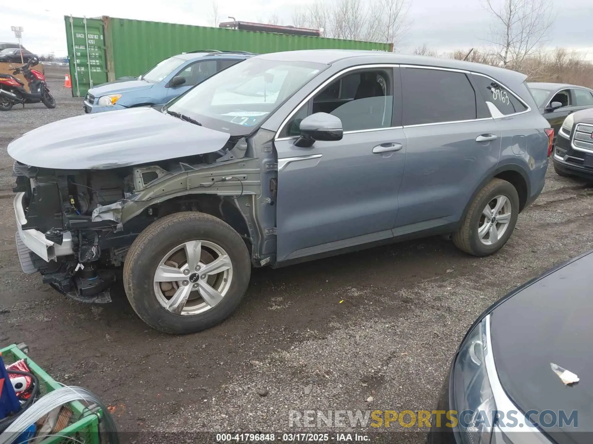2 fotografías del automóvil dañado 5XYRGDLC1PG172140 KIA SORENTO 2023