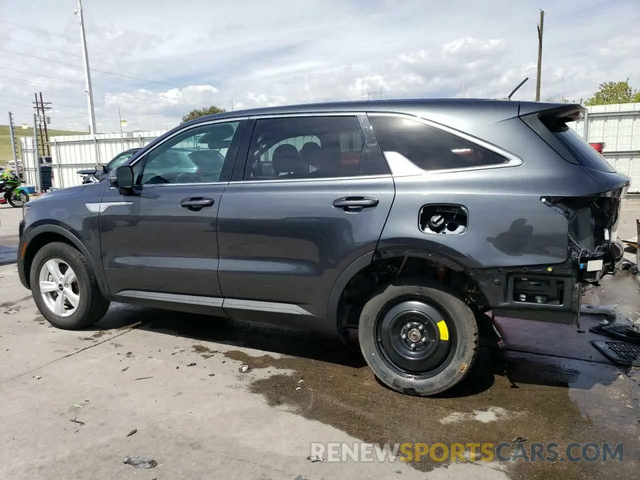 2 fotografías del automóvil dañado 5XYRGDLC8PG167825 KIA SORENTO 2023