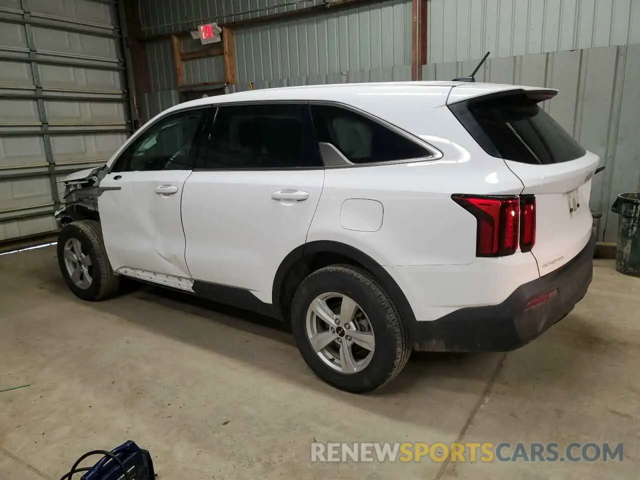 2 fotografías del automóvil dañado 5XYRGDLC9PG221228 KIA SORENTO 2023