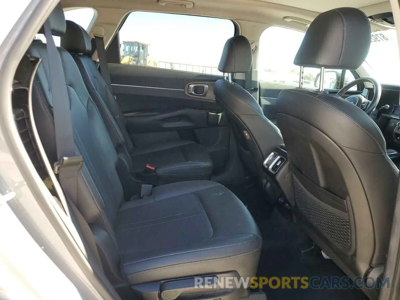 11 fotografías del automóvil dañado 5XYRH4LF0PG178647 KIA SORENTO 2023