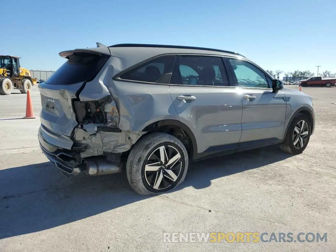 3 fotografías del automóvil dañado 5XYRH4LF0PG178647 KIA SORENTO 2023