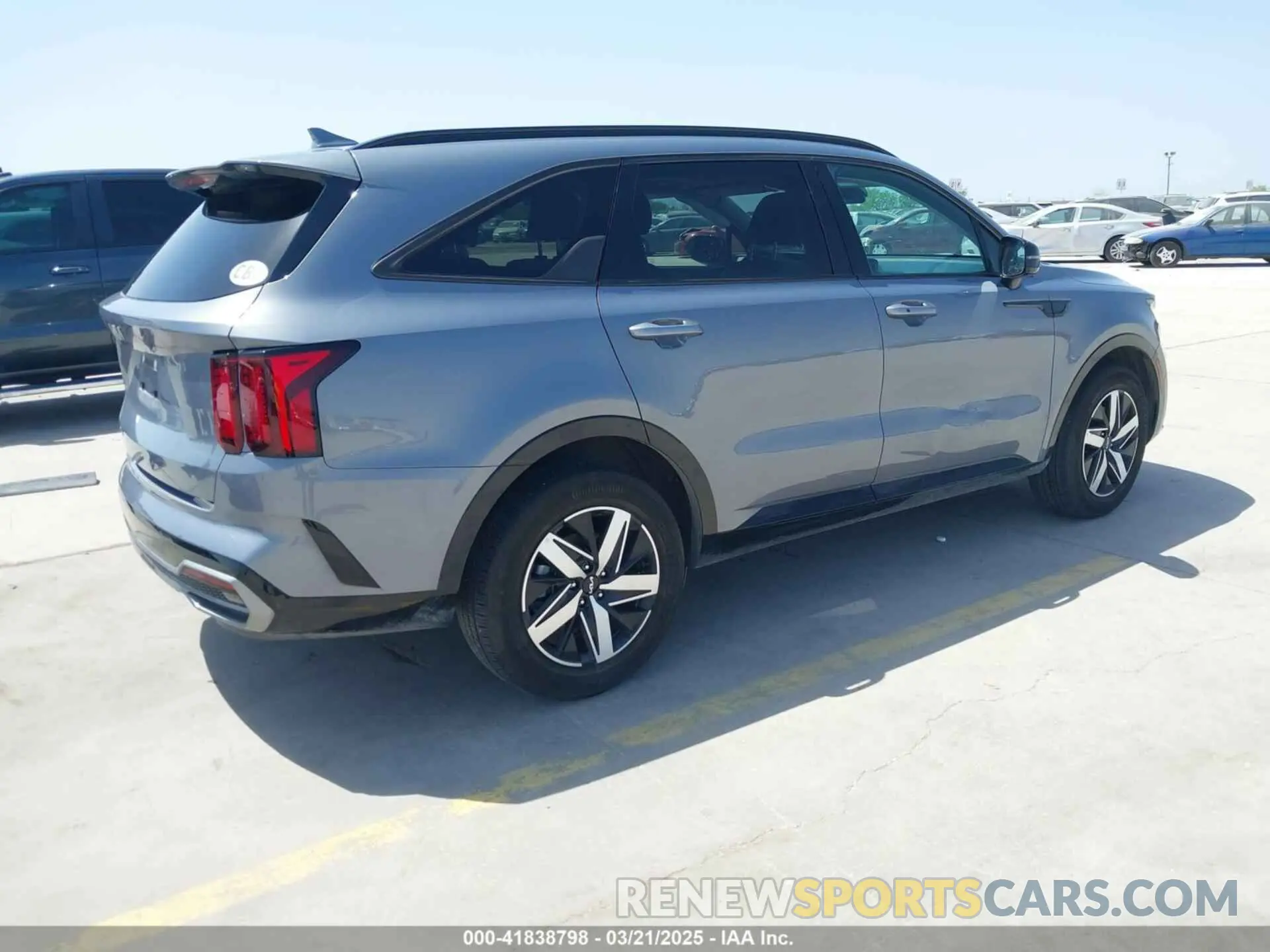 4 fotografías del automóvil dañado 5XYRH4LF4PG201251 KIA SORENTO 2023