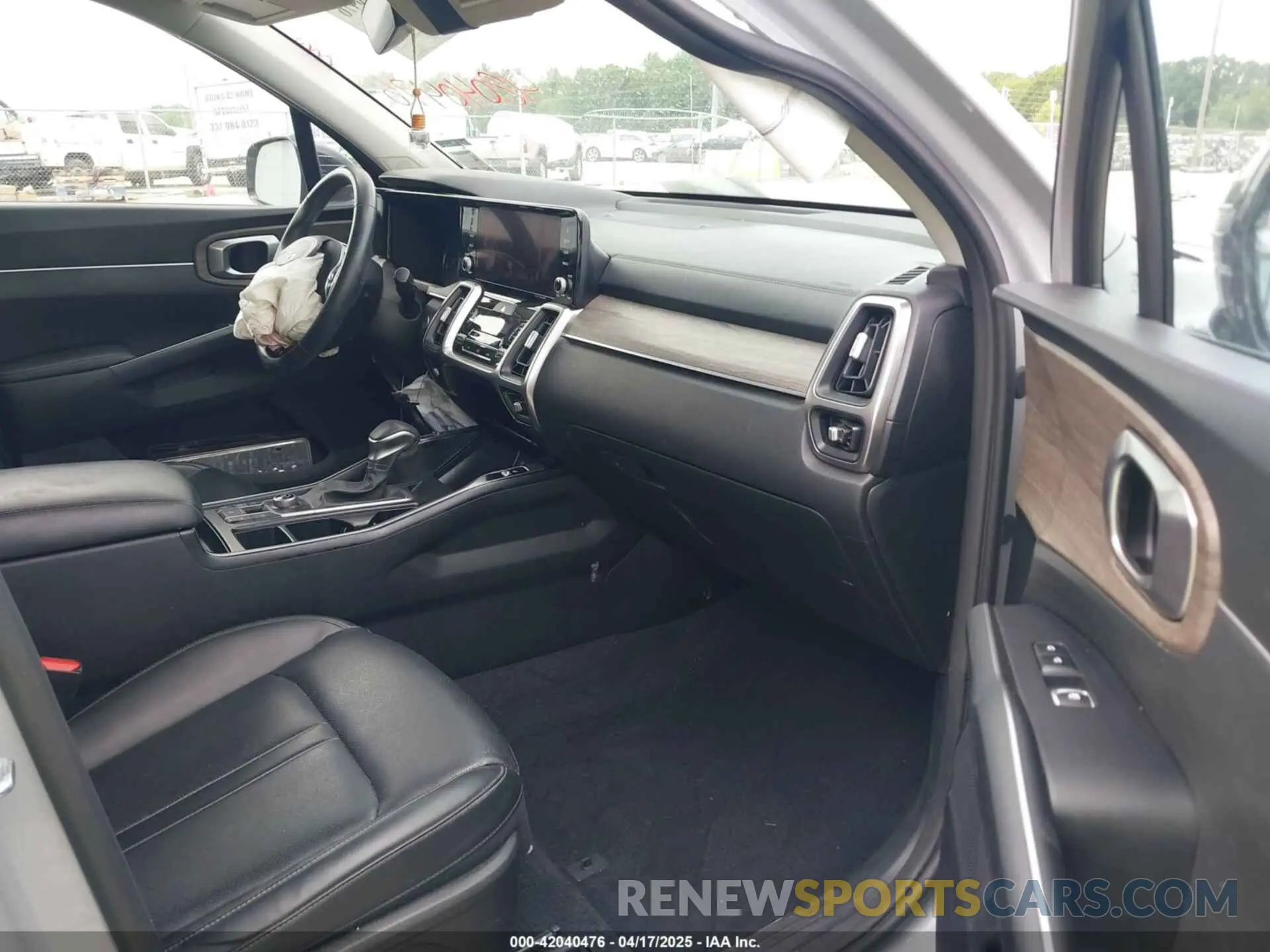 5 fotografías del automóvil dañado 5XYRH4LF6PG200800 KIA SORENTO 2023