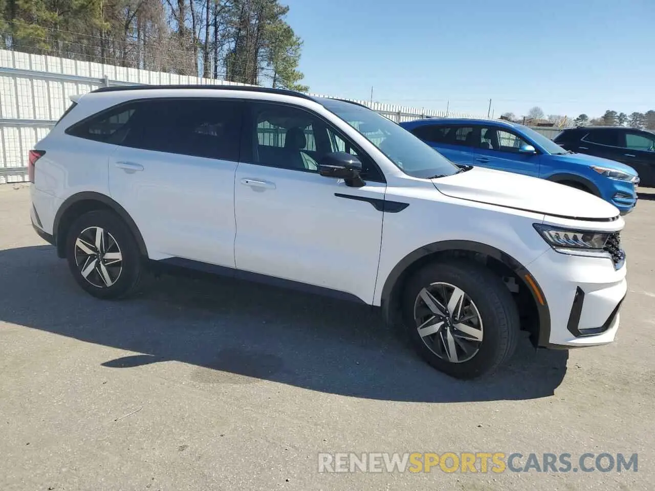 4 fotografías del automóvil dañado 5XYRH4LFXPG252110 KIA SORENTO 2023