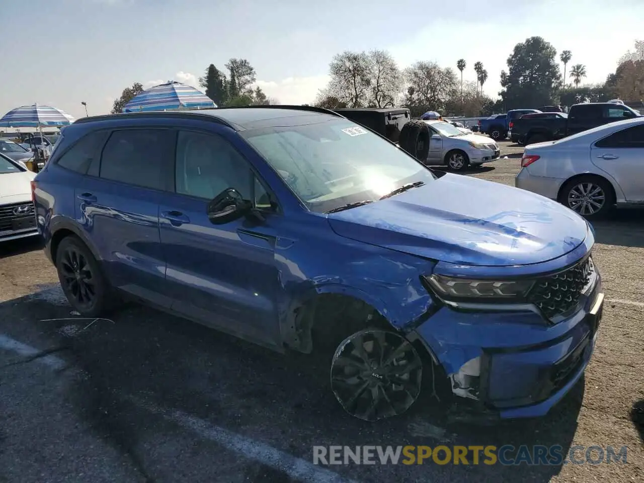 4 fotografías del automóvil dañado 5XYRK4LF2PG164170 KIA SORENTO 2023