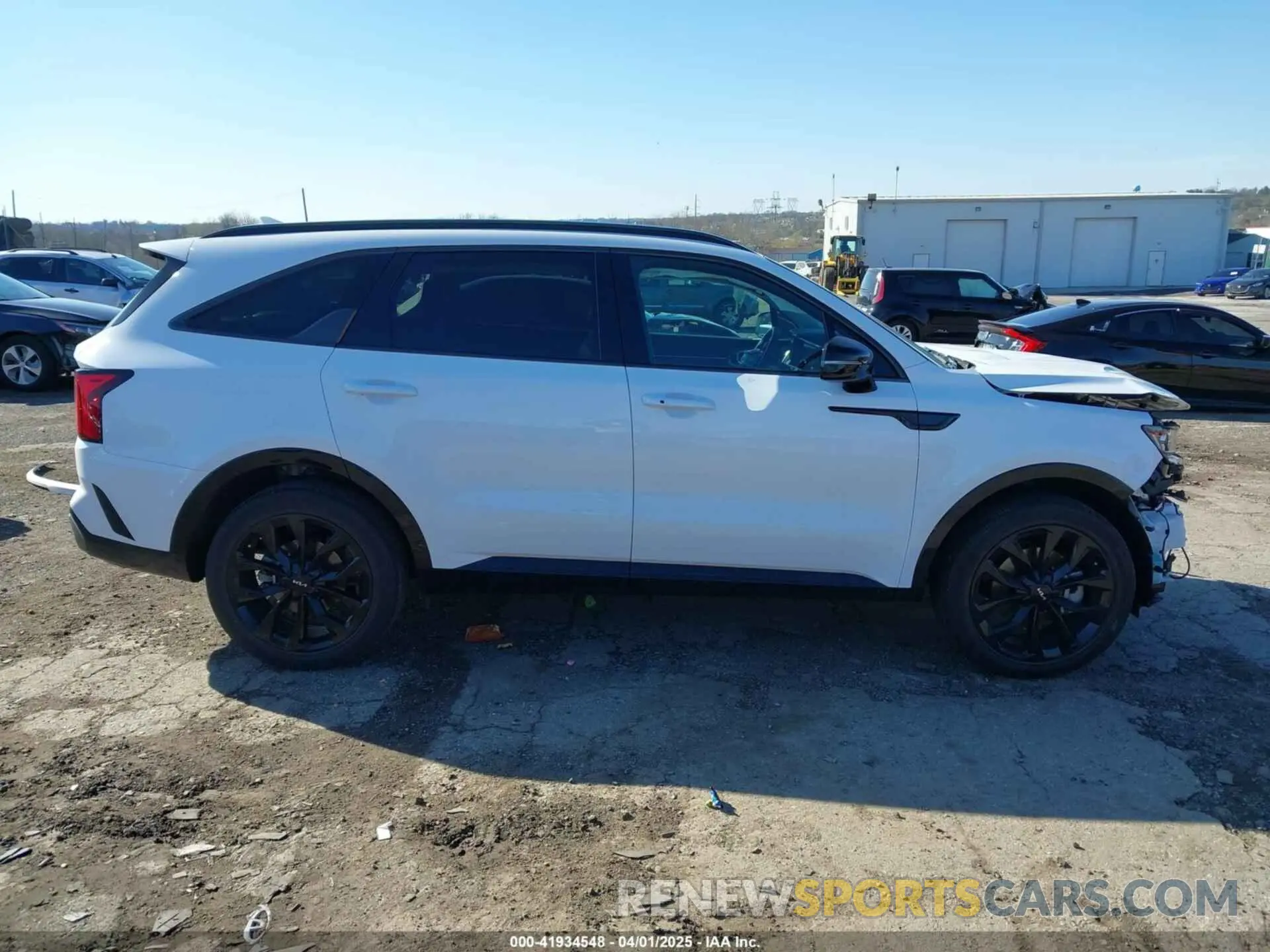 14 fotografías del automóvil dañado 5XYRK4LF4PG221808 KIA SORENTO 2023