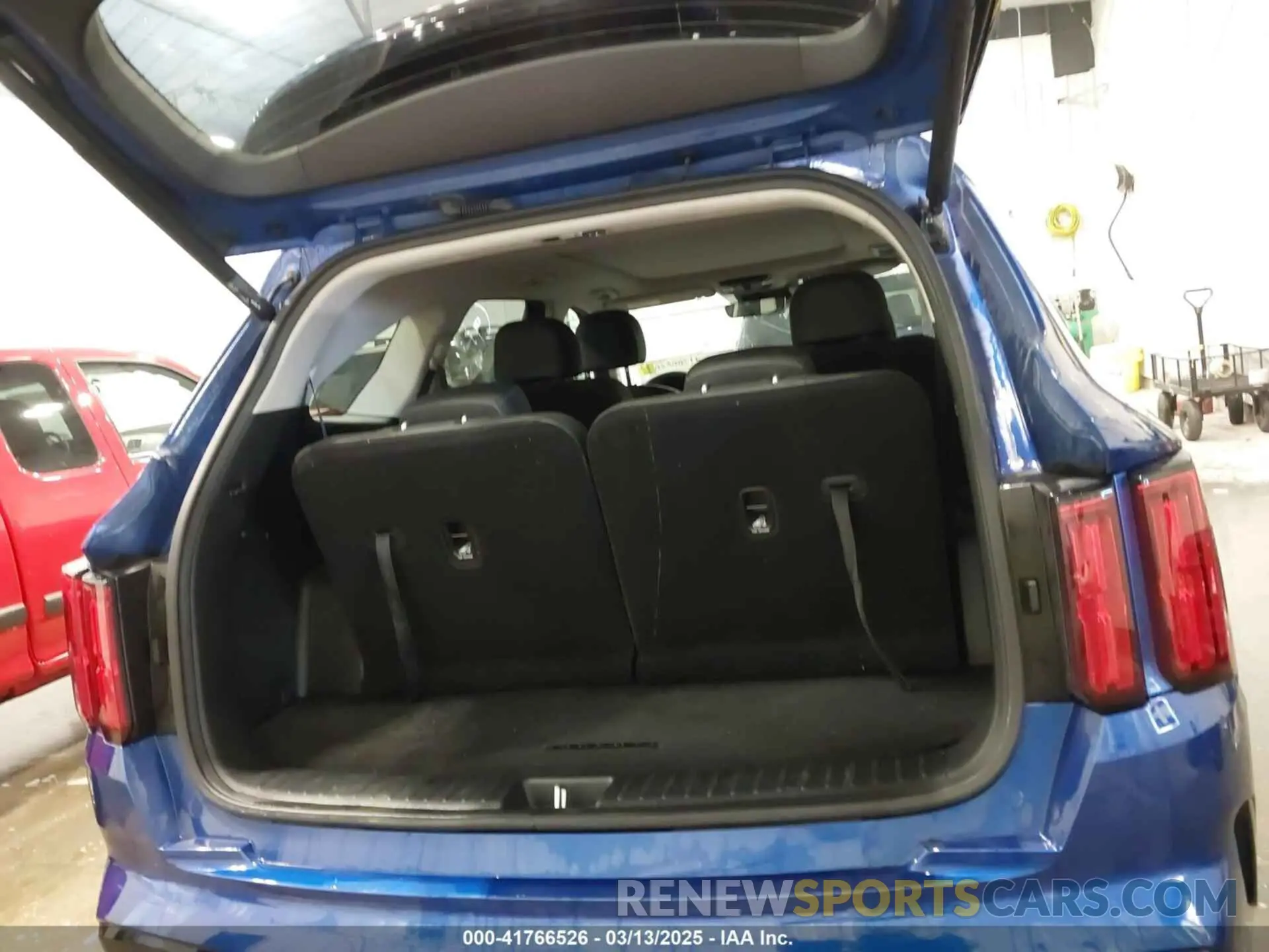 18 fotografías del automóvil dañado 5XYRKDLF0PG197622 KIA SORENTO 2023