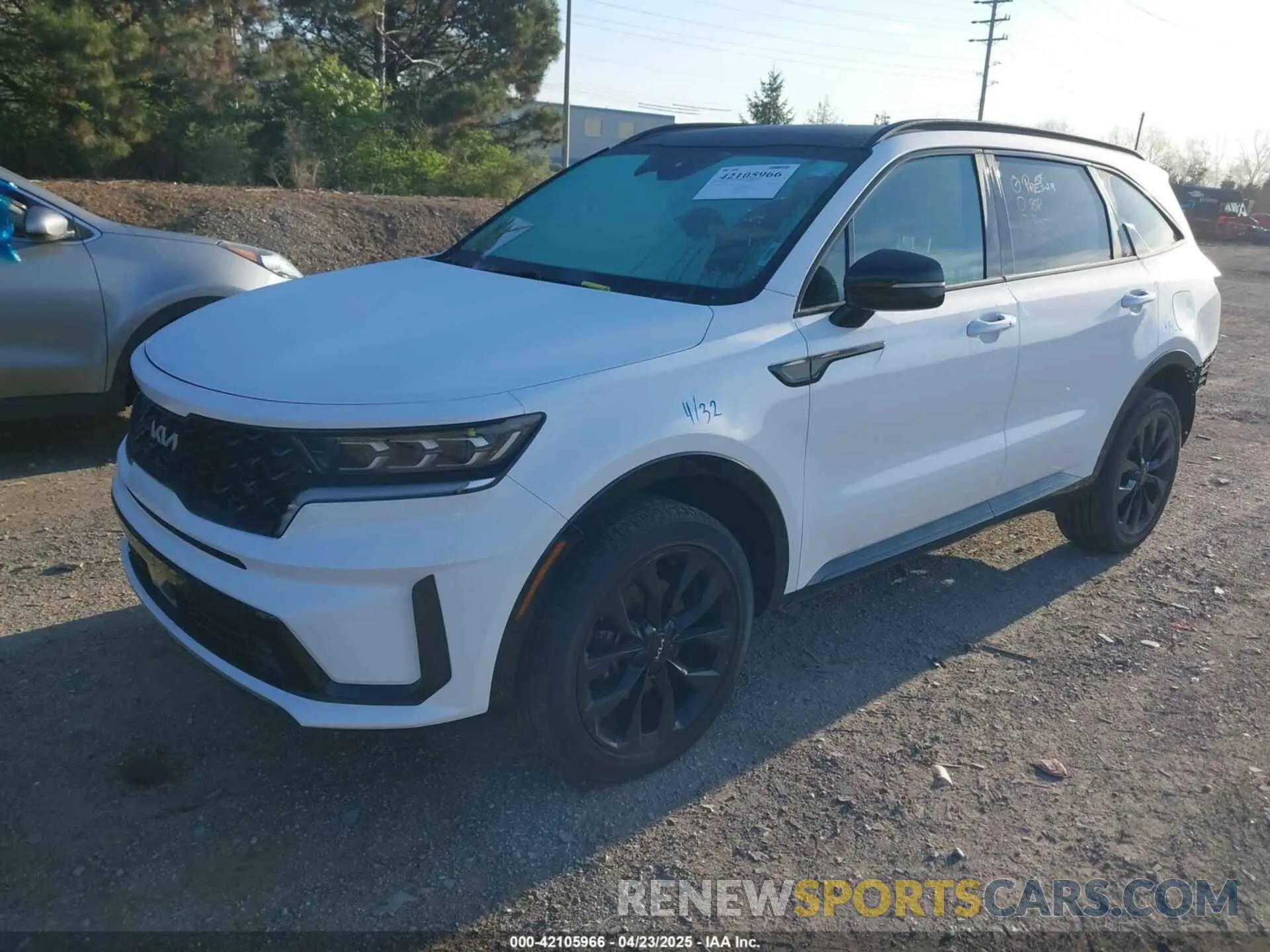 2 fotografías del automóvil dañado 5XYRKDLF1PG202133 KIA SORENTO 2023