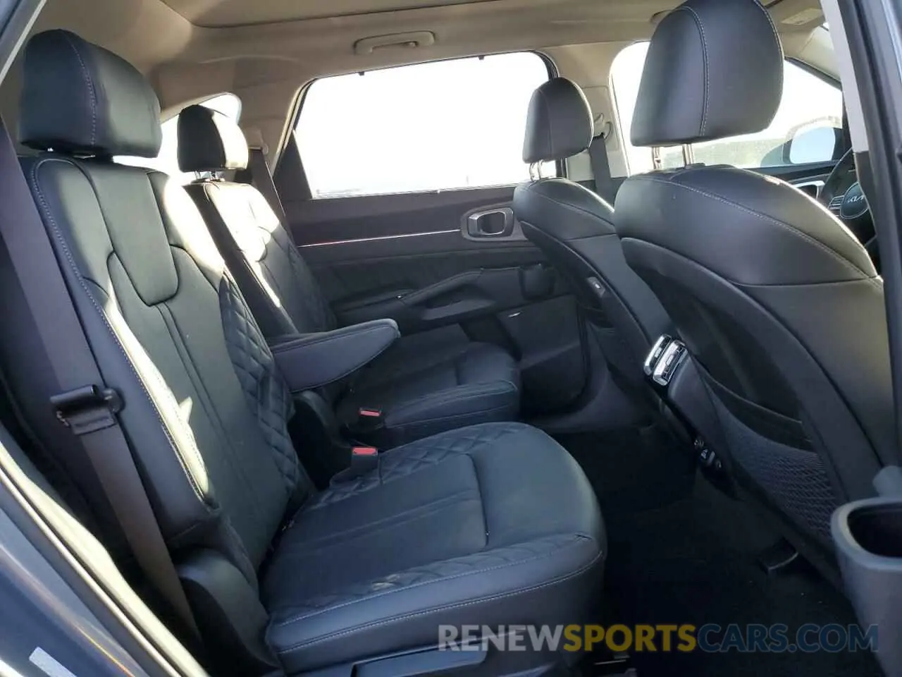 11 fotografías del automóvil dañado 5XYRKDLF3PG229821 KIA SORENTO 2023
