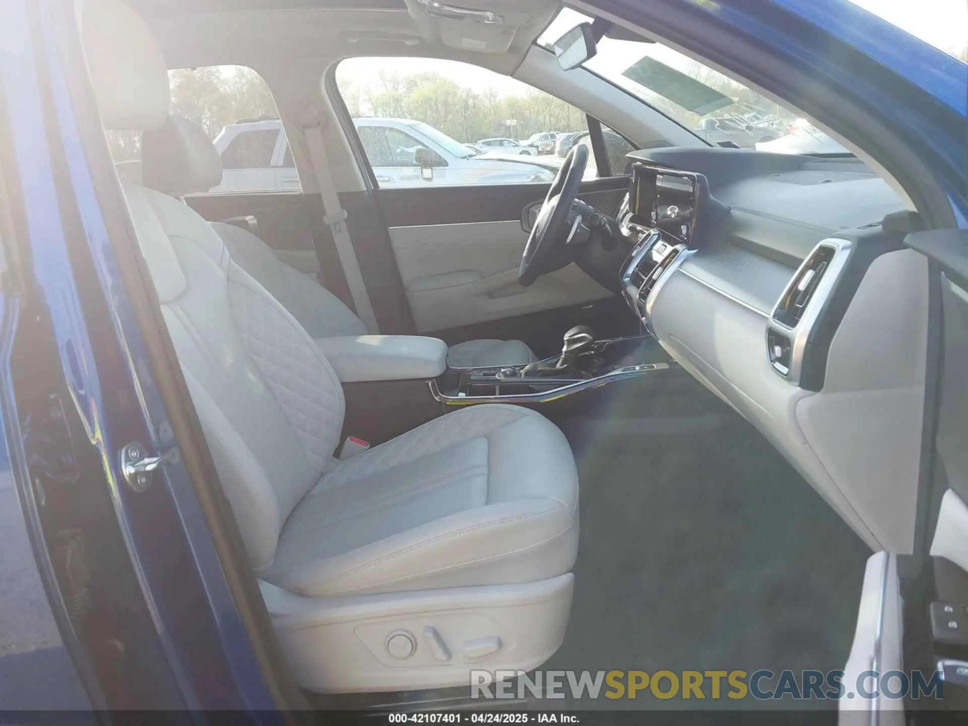5 fotografías del automóvil dañado 5XYRKDLF4PG215989 KIA SORENTO 2023