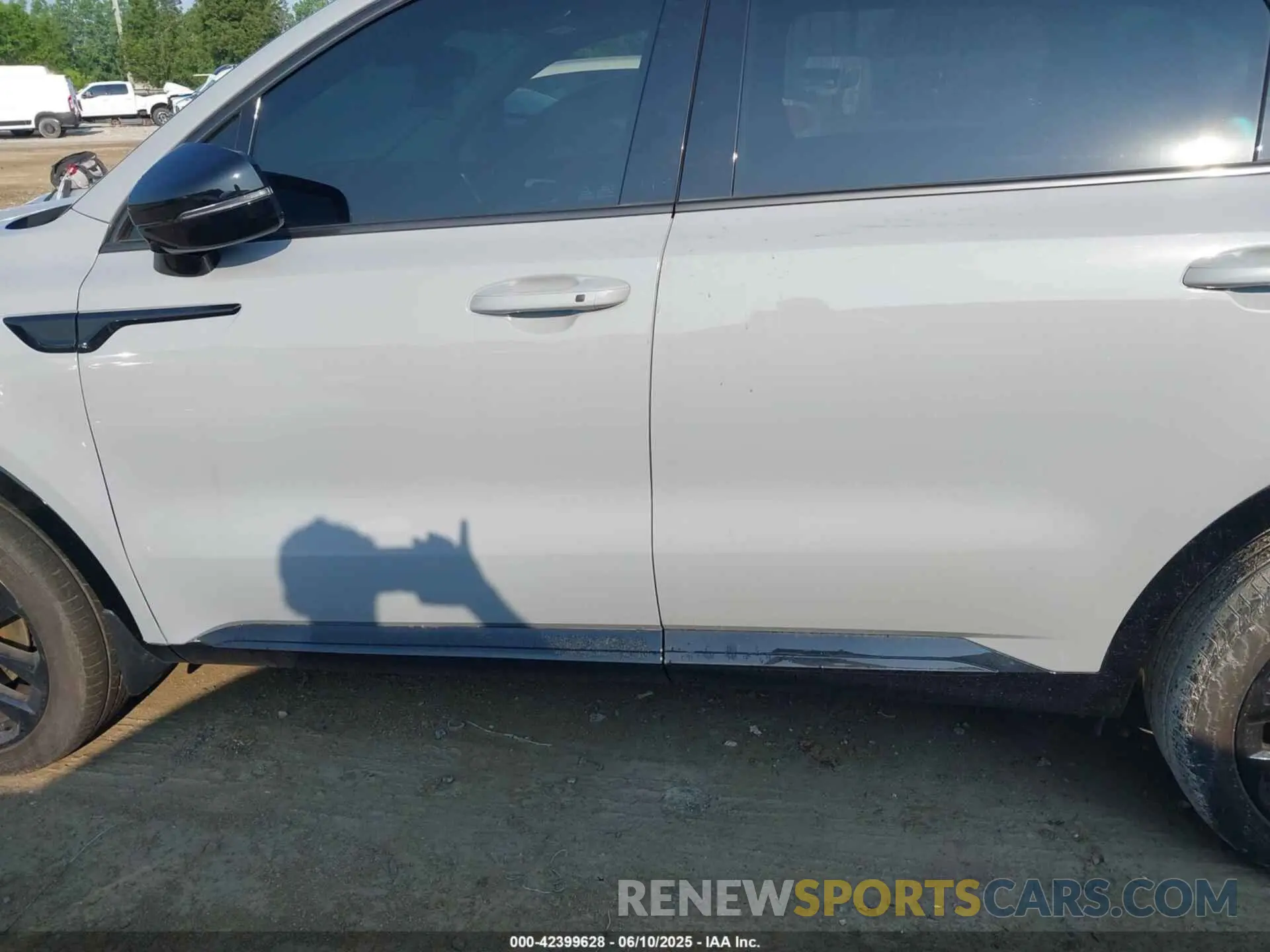 15 fotografías del automóvil dañado 5XYRKDLF7PG195334 KIA SORENTO 2023