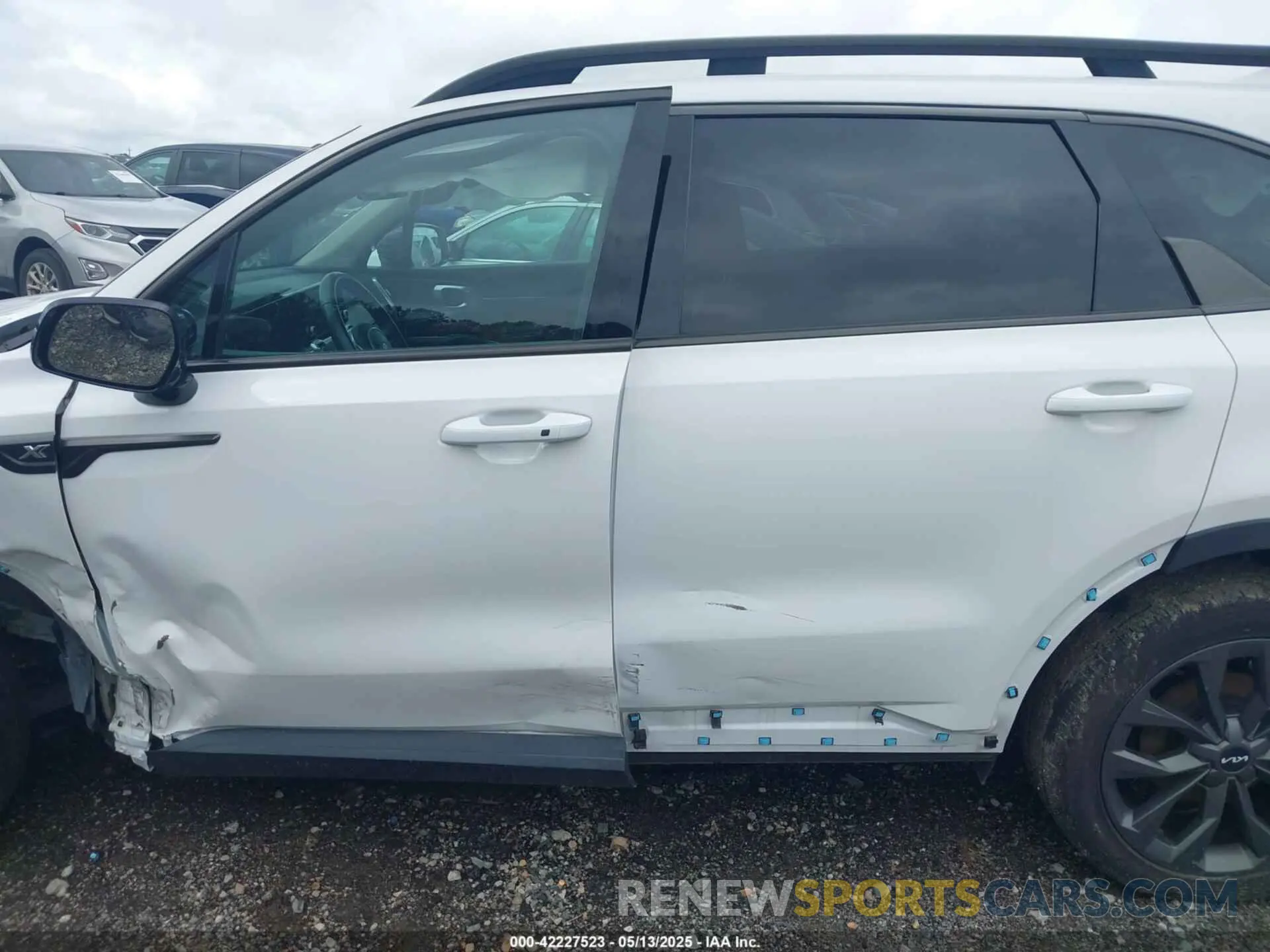 14 fotografías del automóvil dañado 5XYRKDLF7PG229269 KIA SORENTO 2023