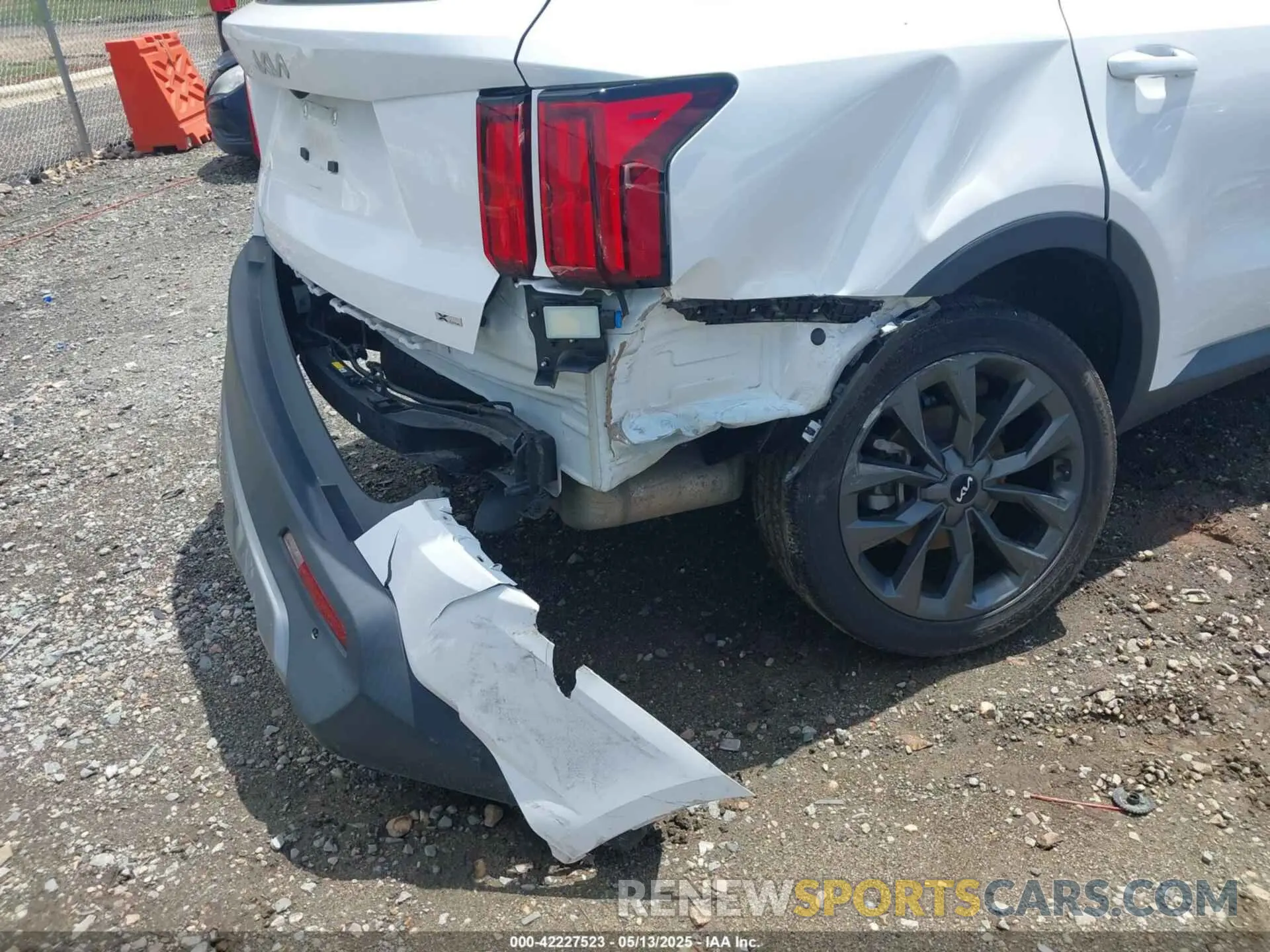 18 fotografías del automóvil dañado 5XYRKDLF7PG229269 KIA SORENTO 2023