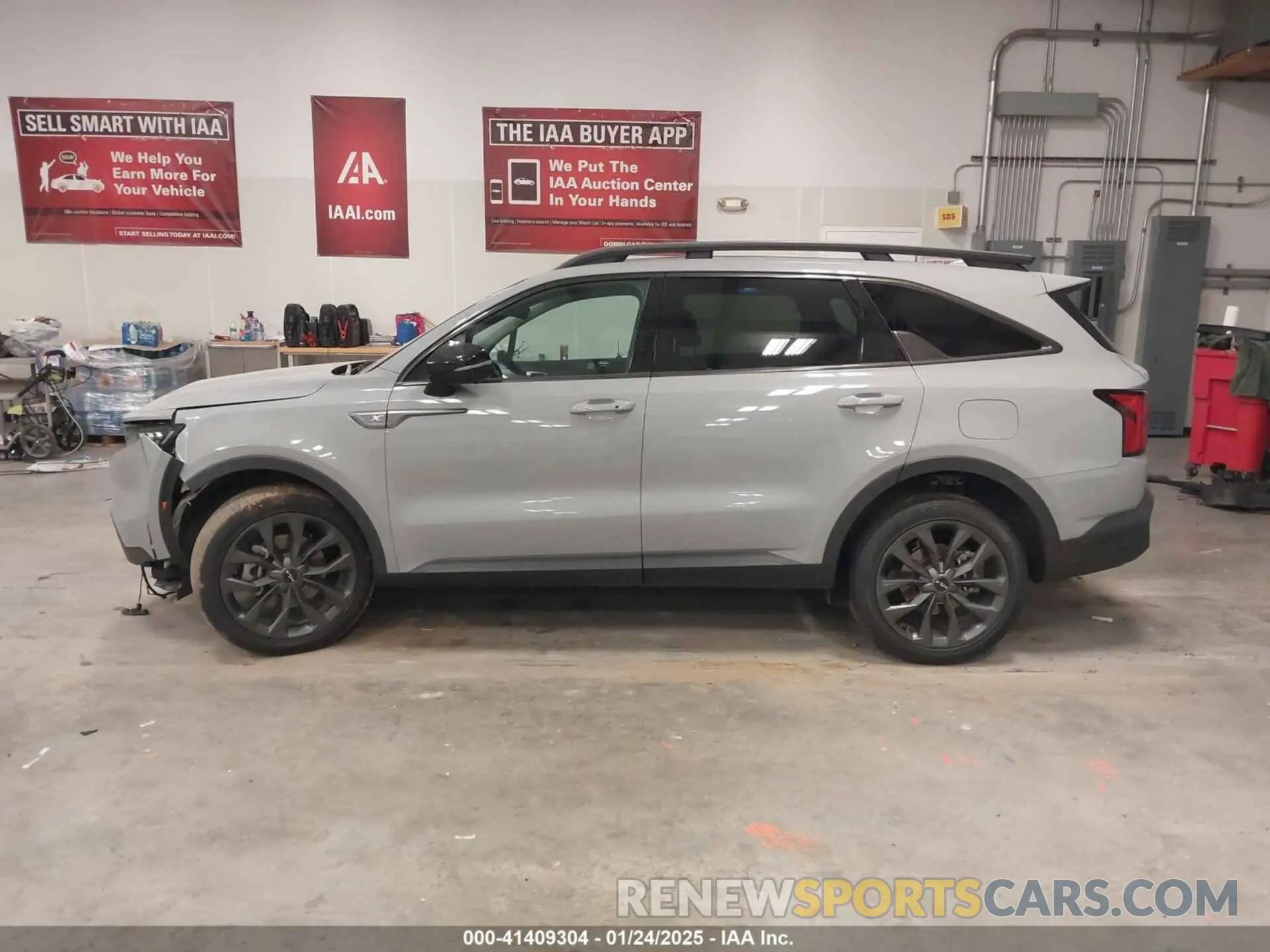 13 fotografías del automóvil dañado 5XYRKDLF9PG171214 KIA SORENTO 2023