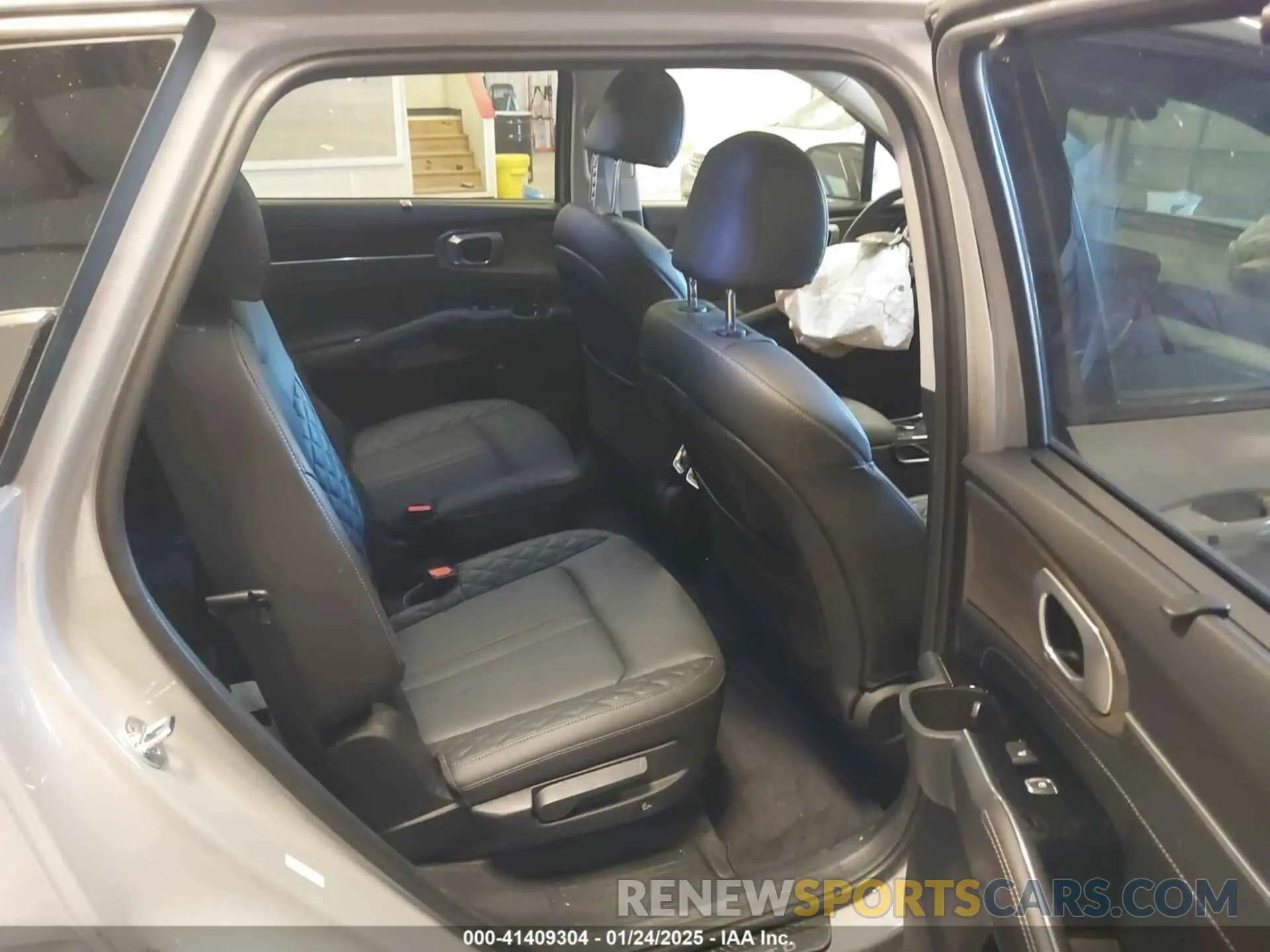8 fotografías del automóvil dañado 5XYRKDLF9PG171214 KIA SORENTO 2023