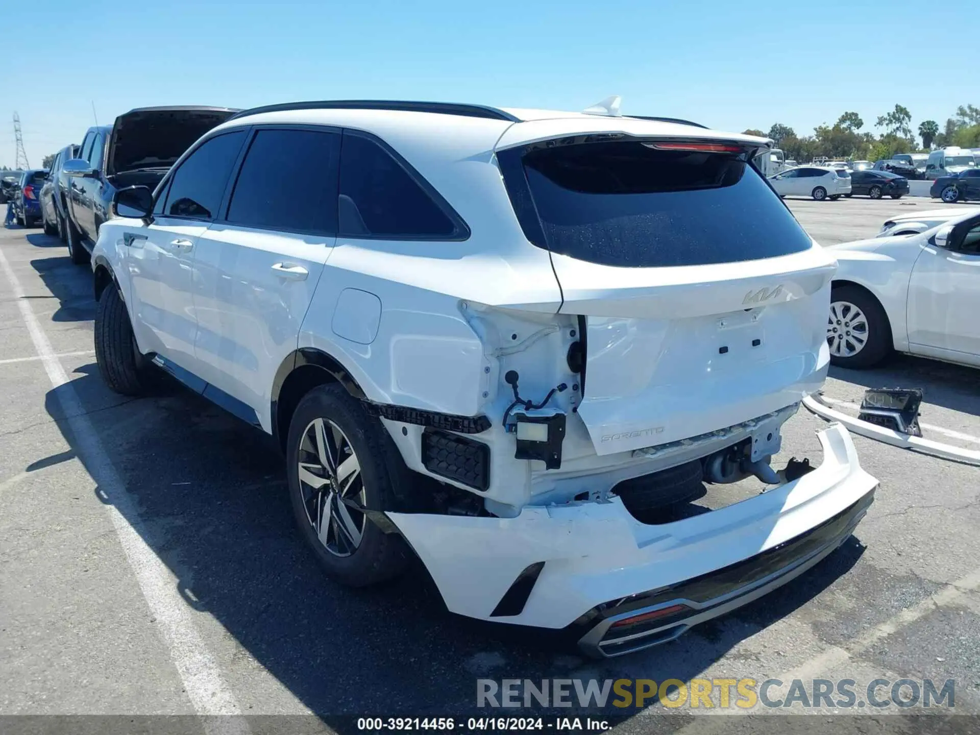 3 fotografías del automóvil dañado 5XYRL4LC0PG192505 KIA SORENTO 2023