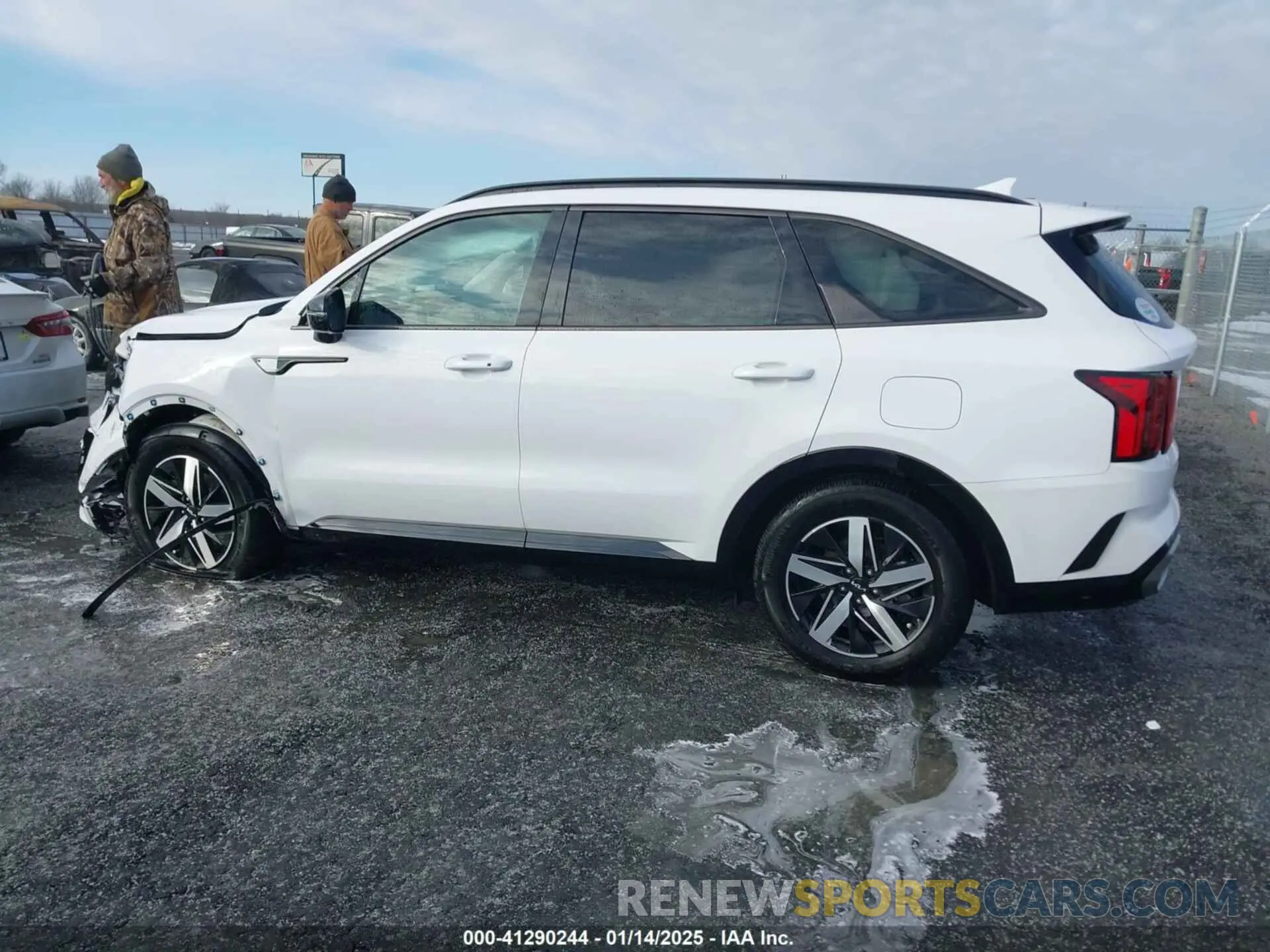 14 fotografías del automóvil dañado 5XYRL4LC0PG241301 KIA SORENTO 2023