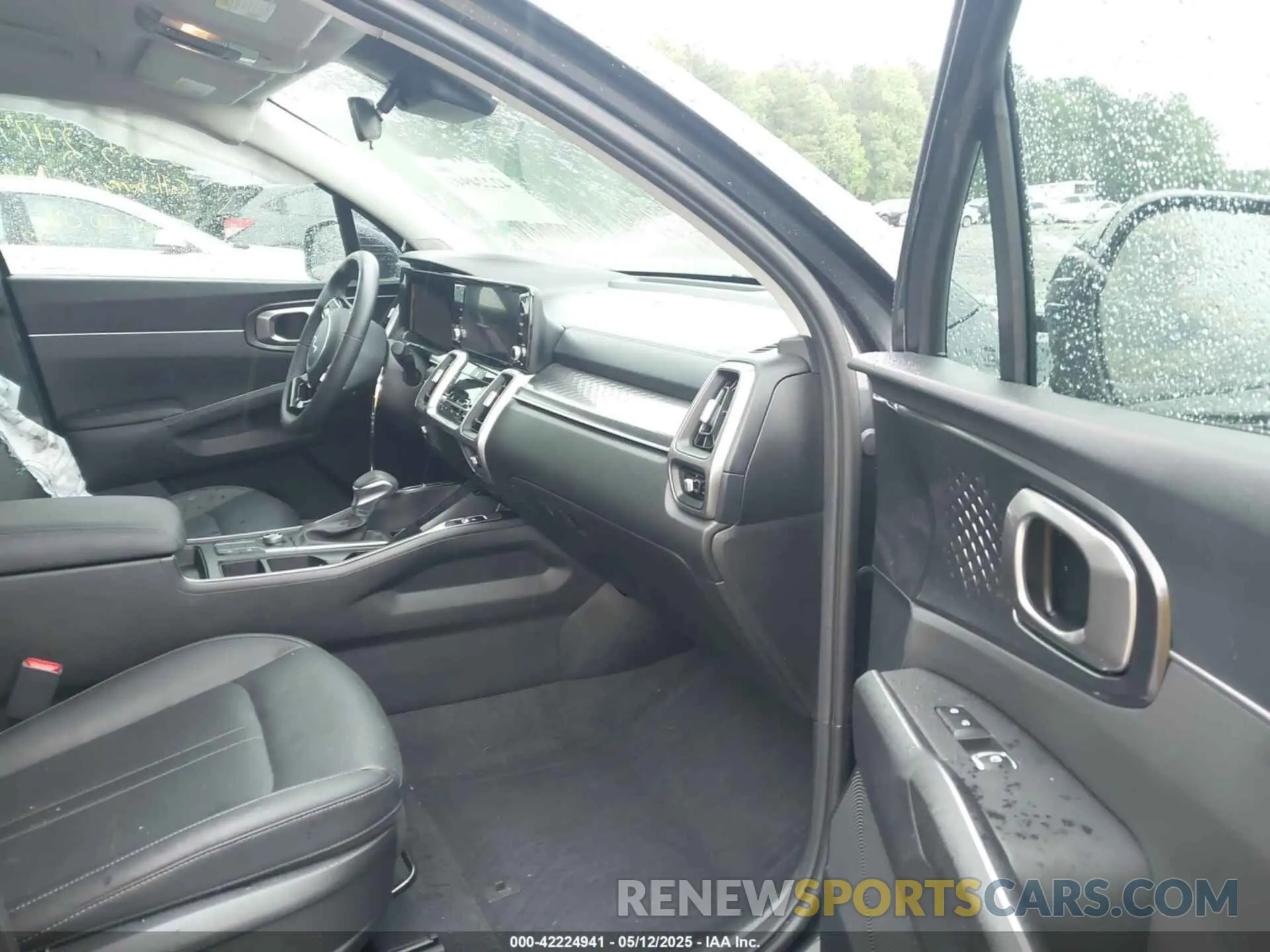 5 fotografías del automóvil dañado 5XYRL4LC2PG247794 KIA SORENTO 2023