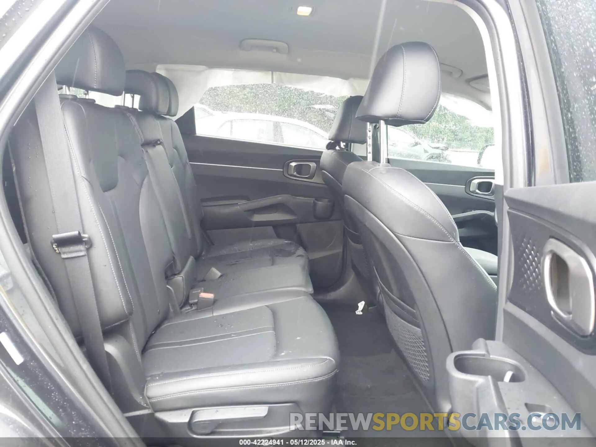 8 fotografías del automóvil dañado 5XYRL4LC2PG247794 KIA SORENTO 2023