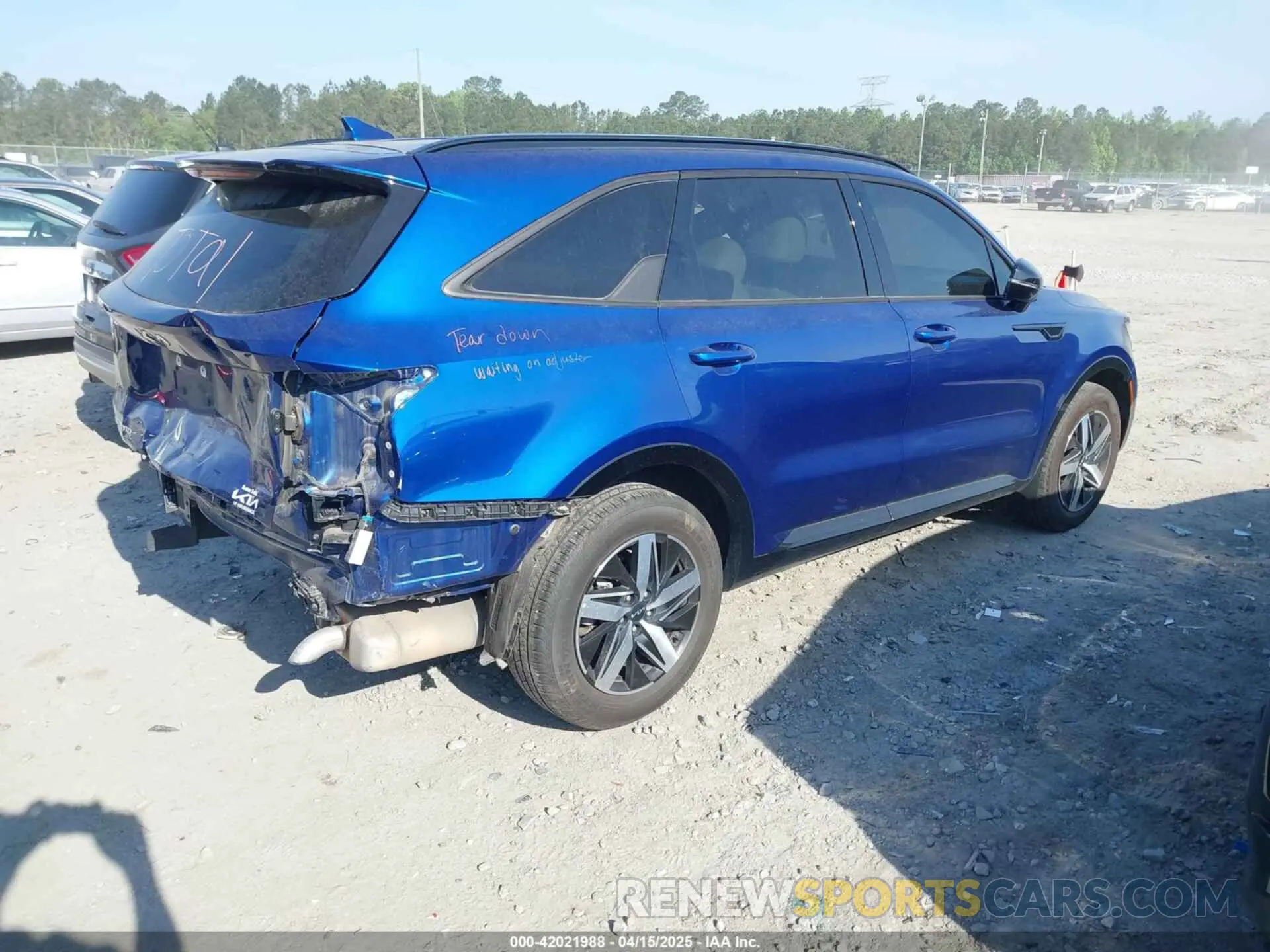 4 fotografías del automóvil dañado 5XYRL4LC3PG204758 KIA SORENTO 2023