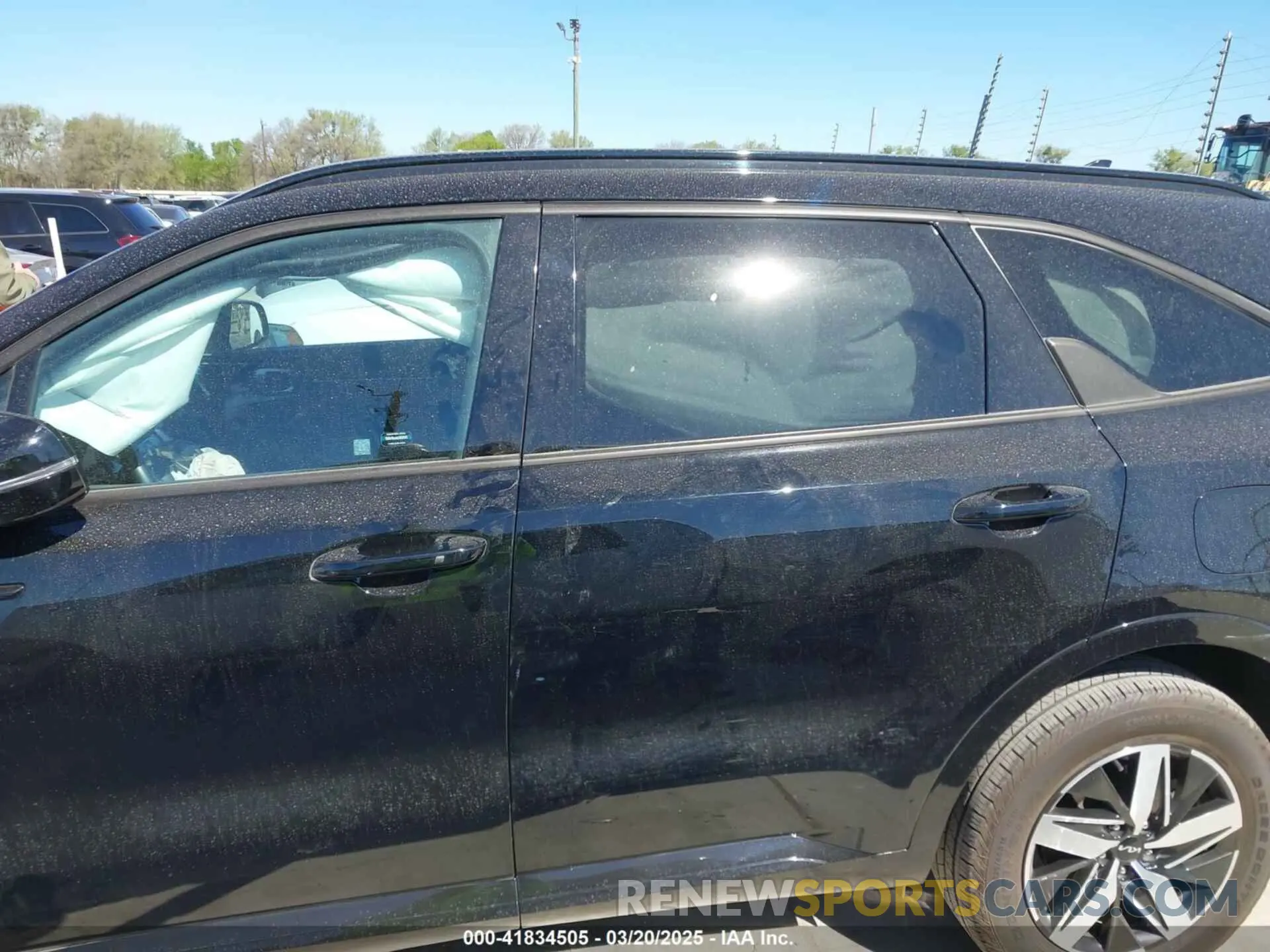 13 fotografías del automóvil dañado 5XYRL4LC3PG221978 KIA SORENTO 2023