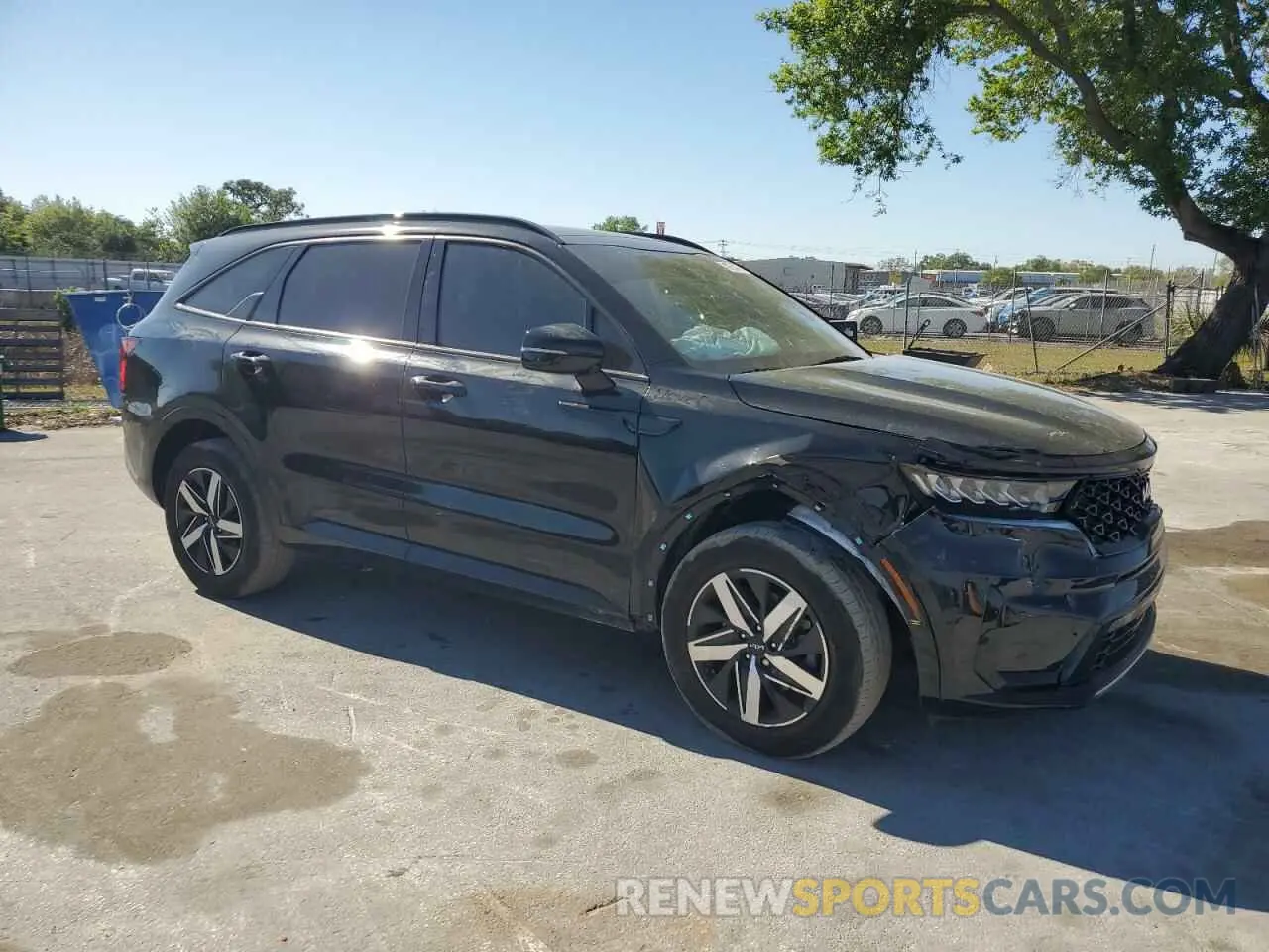 4 fotografías del automóvil dañado 5XYRL4LC4PG242564 KIA SORENTO 2023